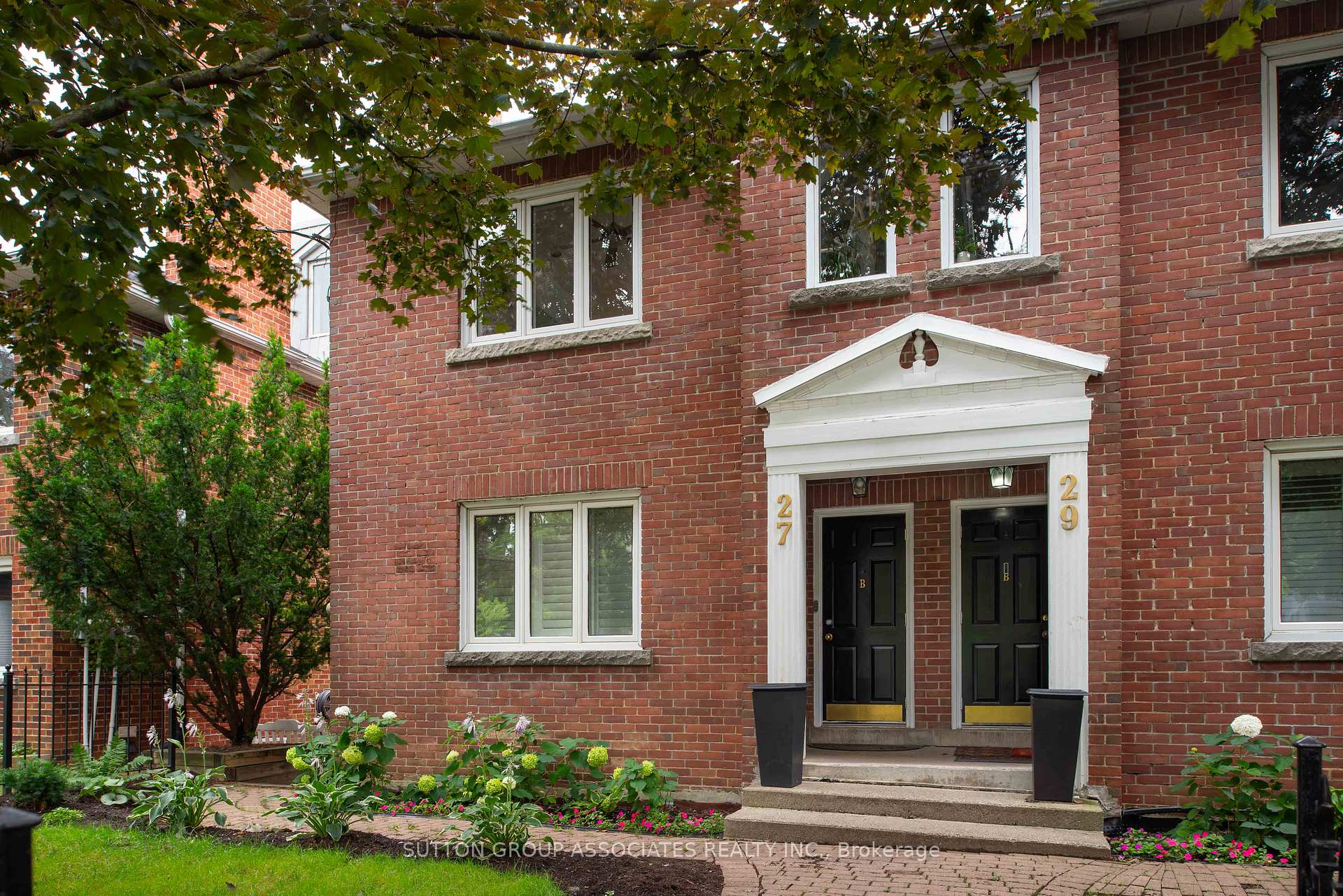 Photo 2 of 27A Claxton Boulevard, Toronto, Humewood-Cedarvale — HOMEH