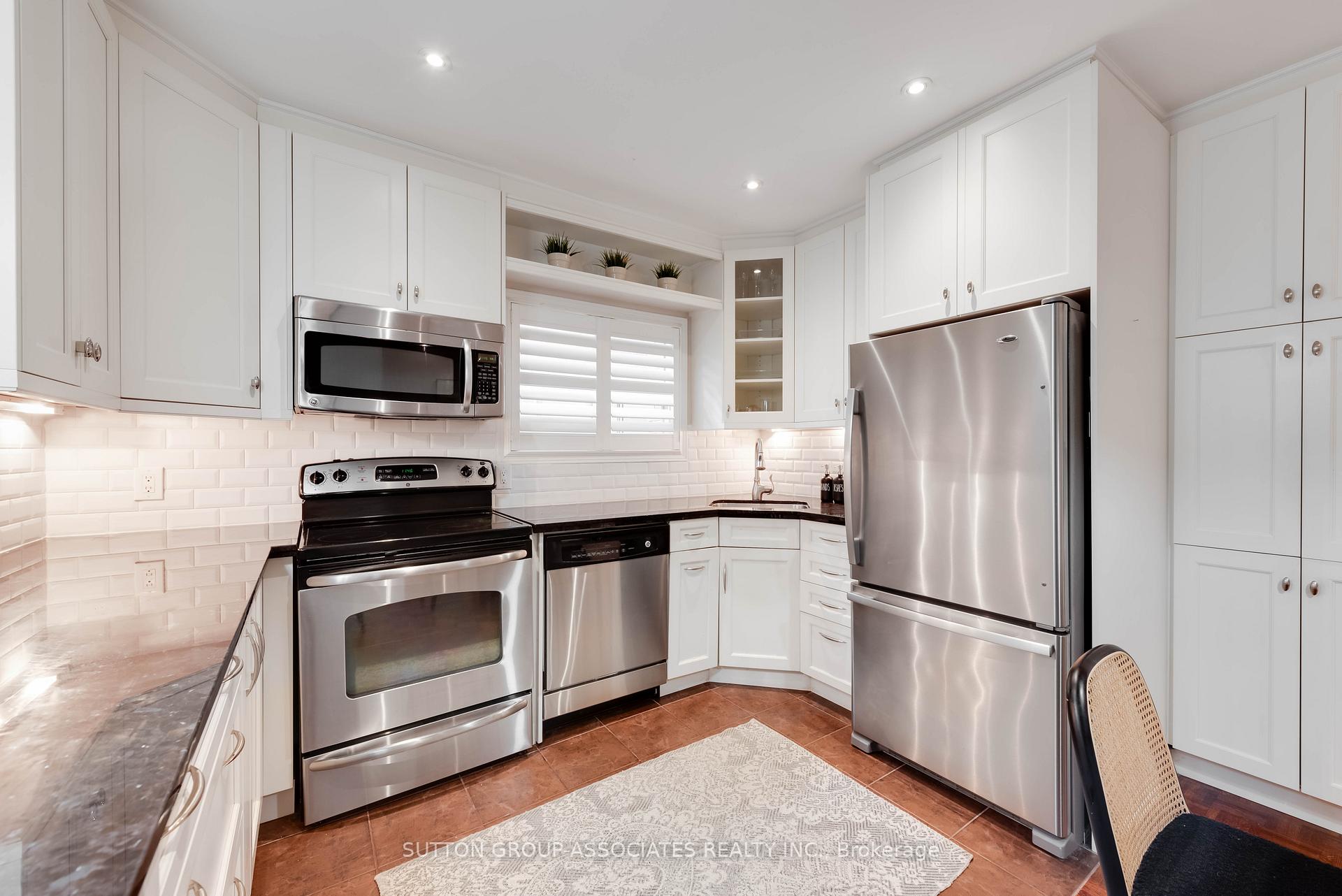 Photo 9 of 27A Claxton Boulevard, Toronto, Humewood-Cedarvale — HOMEH