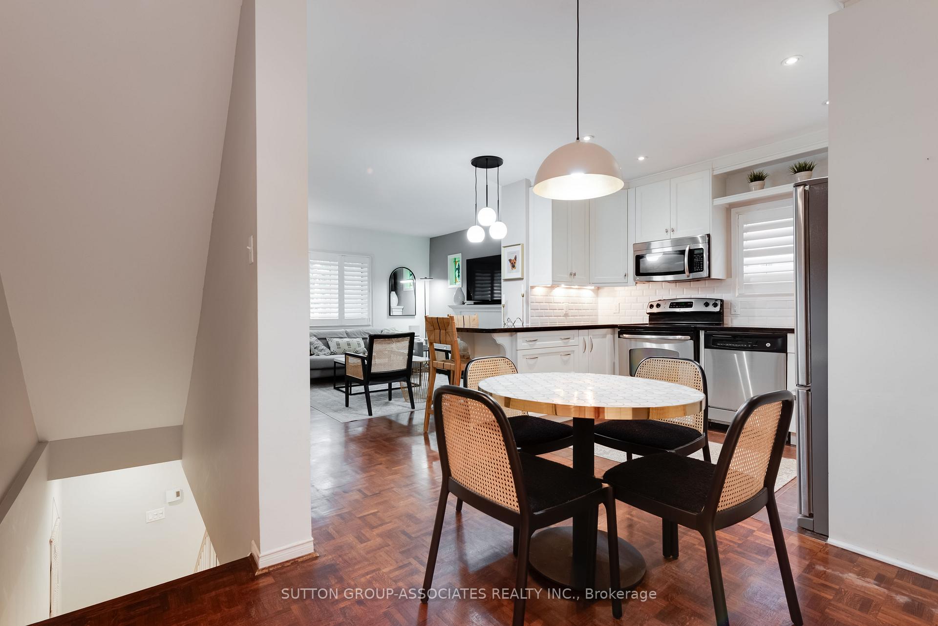 Photo 12 of 27A Claxton Boulevard, Toronto, Humewood-Cedarvale — HOMEH