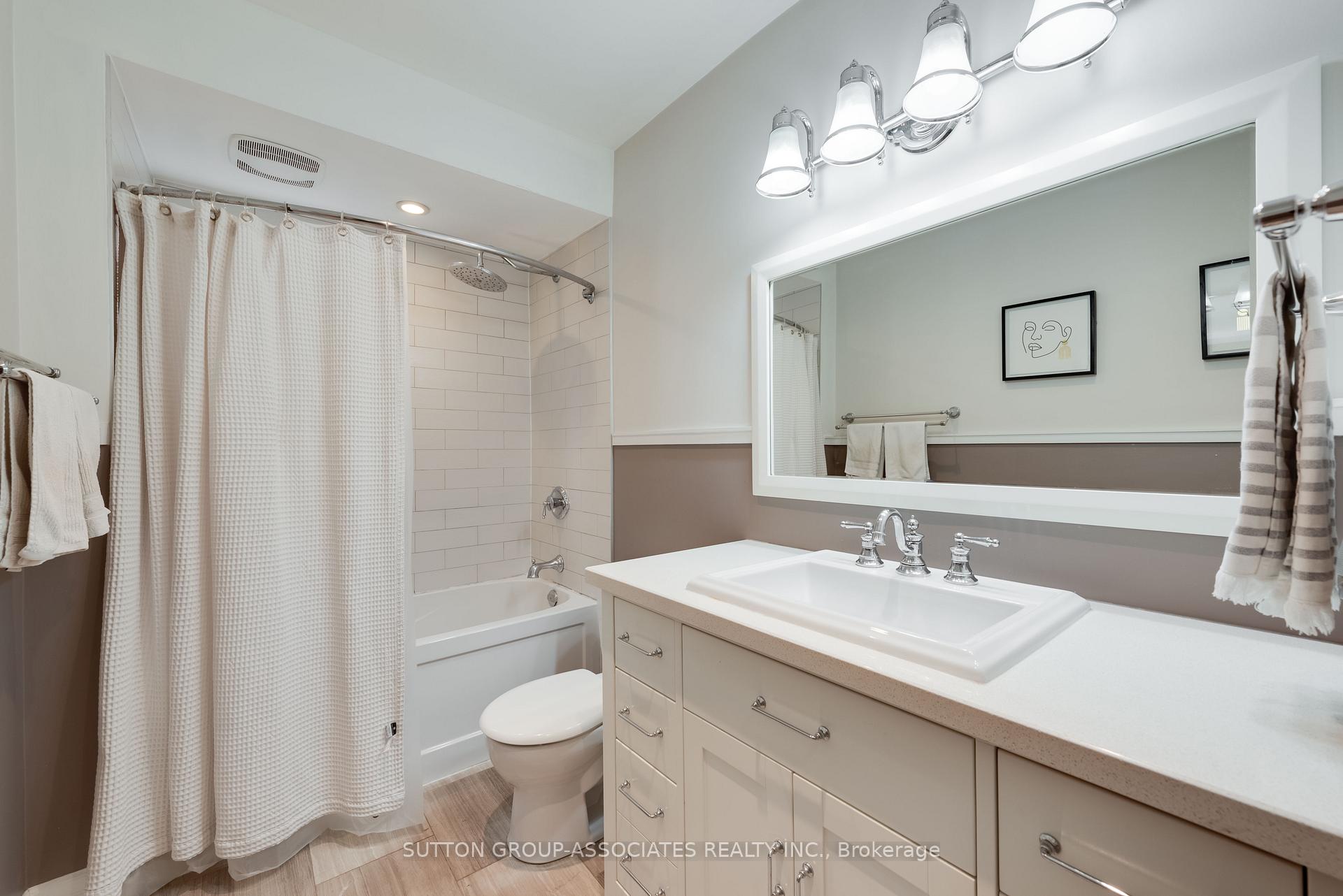Photo 17 of 27A Claxton Boulevard, Toronto, Humewood-Cedarvale — HOMEH