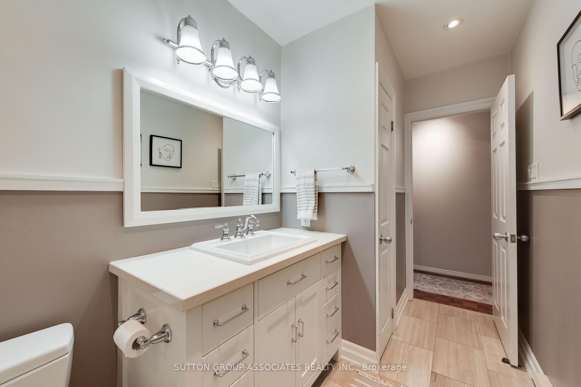 Photo 18 of 27A Claxton Boulevard, Toronto, Humewood-Cedarvale — HOMEH
