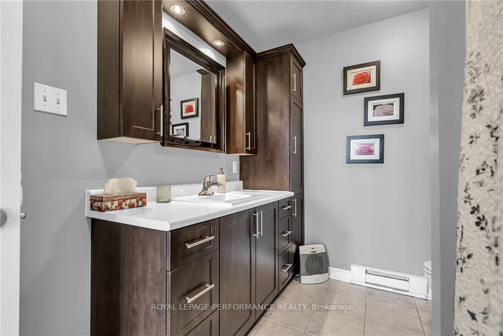 Photo 4 of Unit 205, 412 Fifth Street E, Cornwall — HOMEH