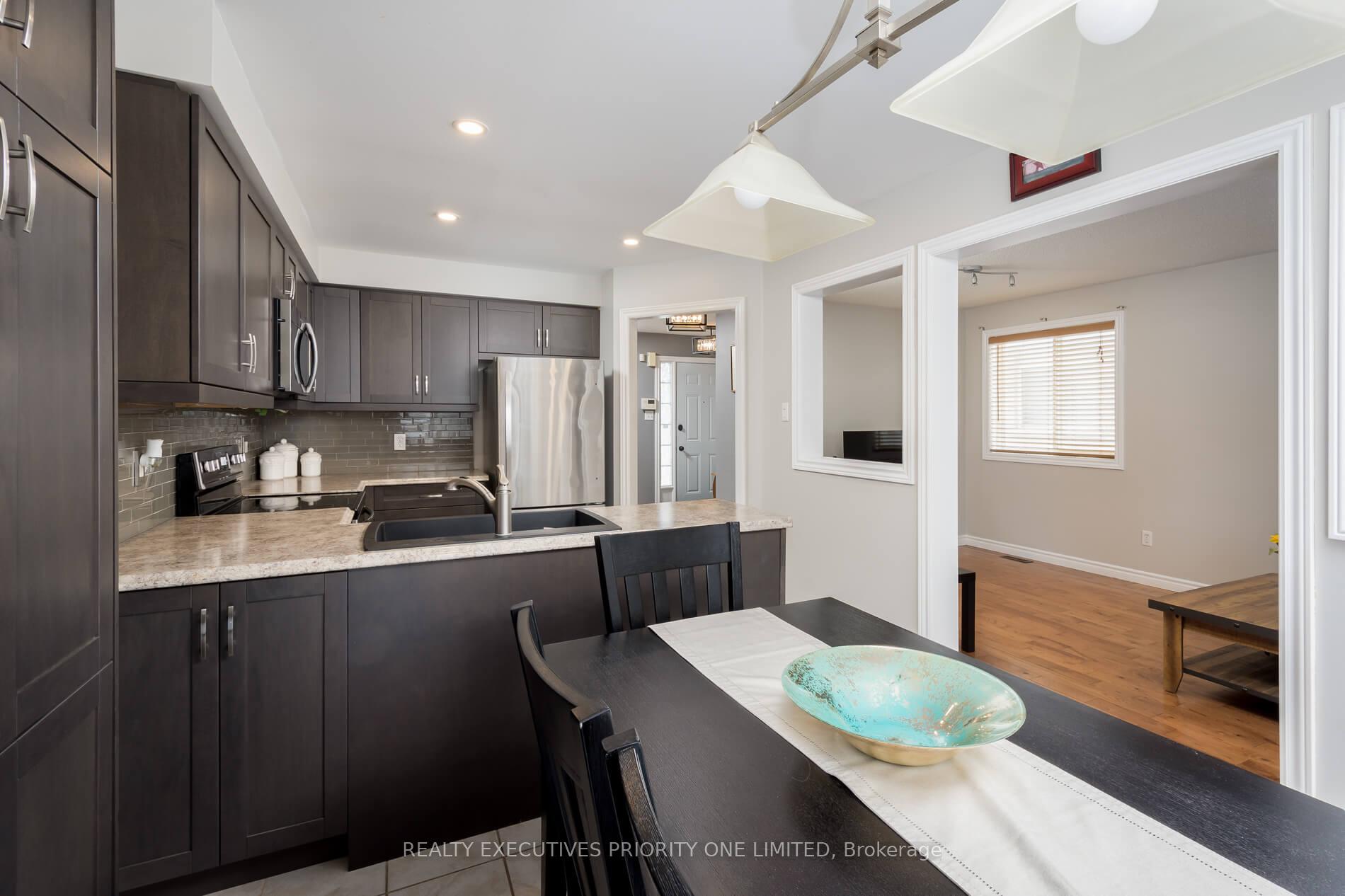 Photo 8 of 6 Bird Street, Barrie, Edgehill Drive — HOMEH