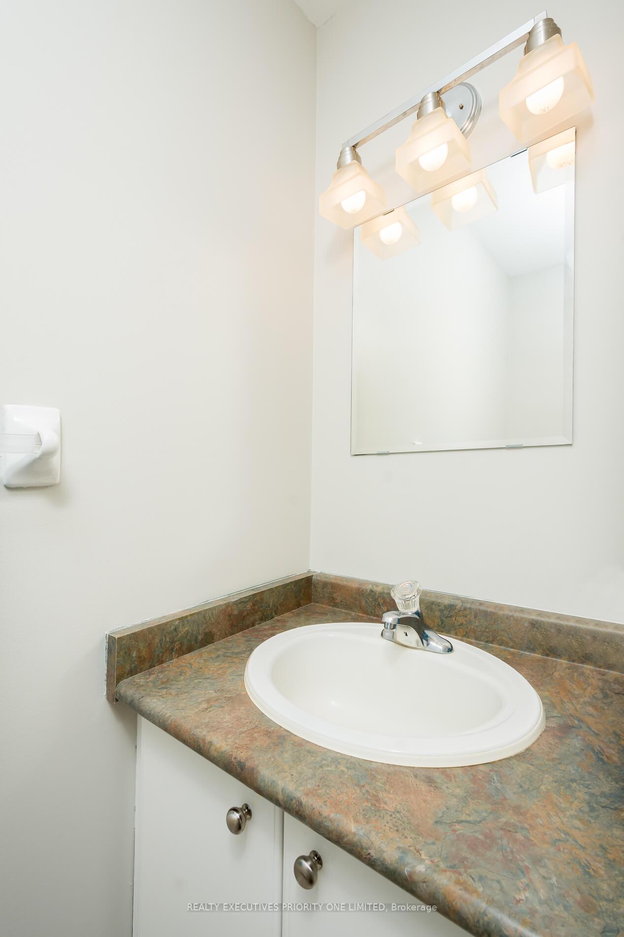 Photo 13 of 6 Bird Street, Barrie, Edgehill Drive — HOMEH