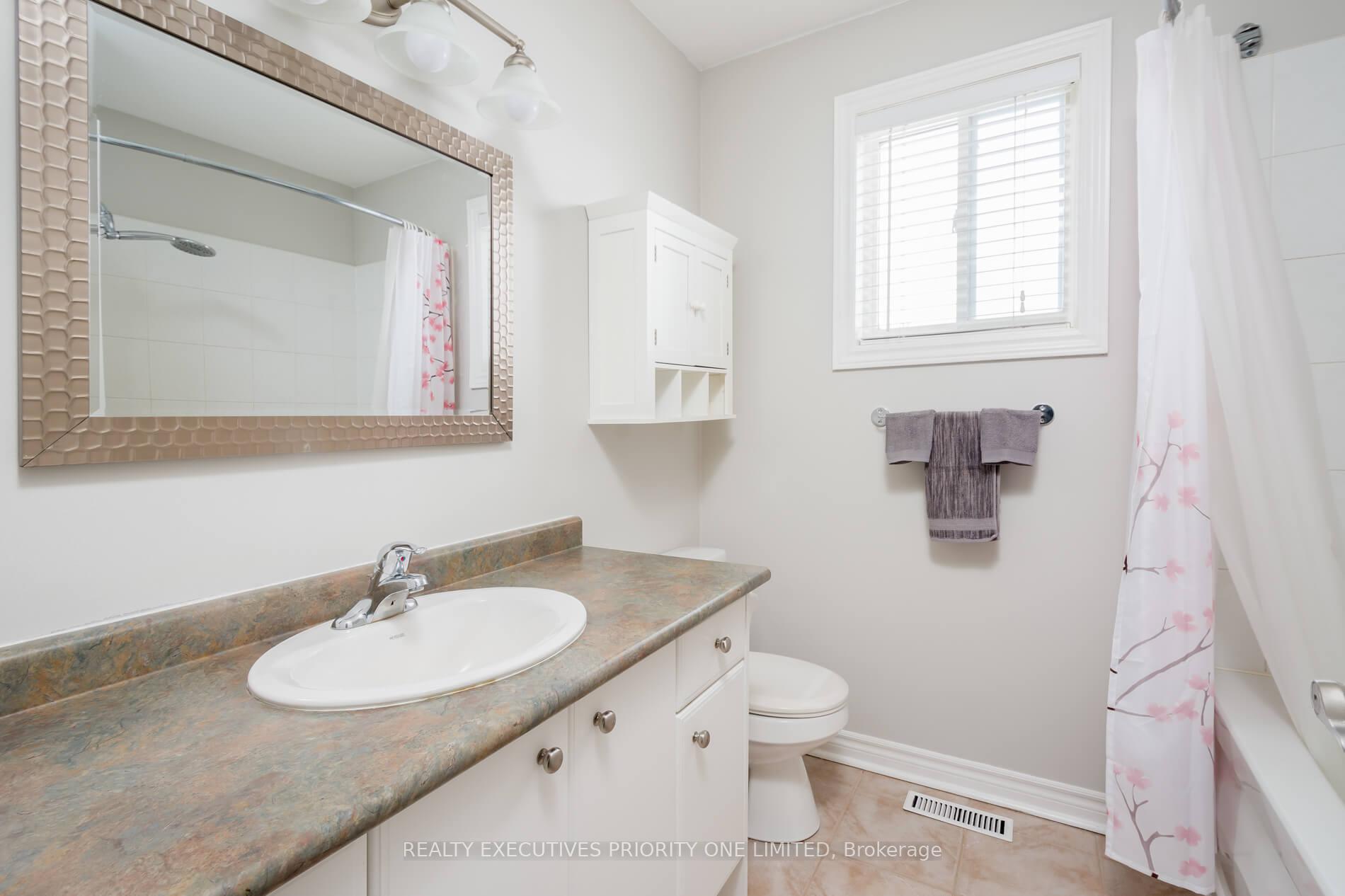 Photo 19 of 6 Bird Street, Barrie, Edgehill Drive — HOMEH