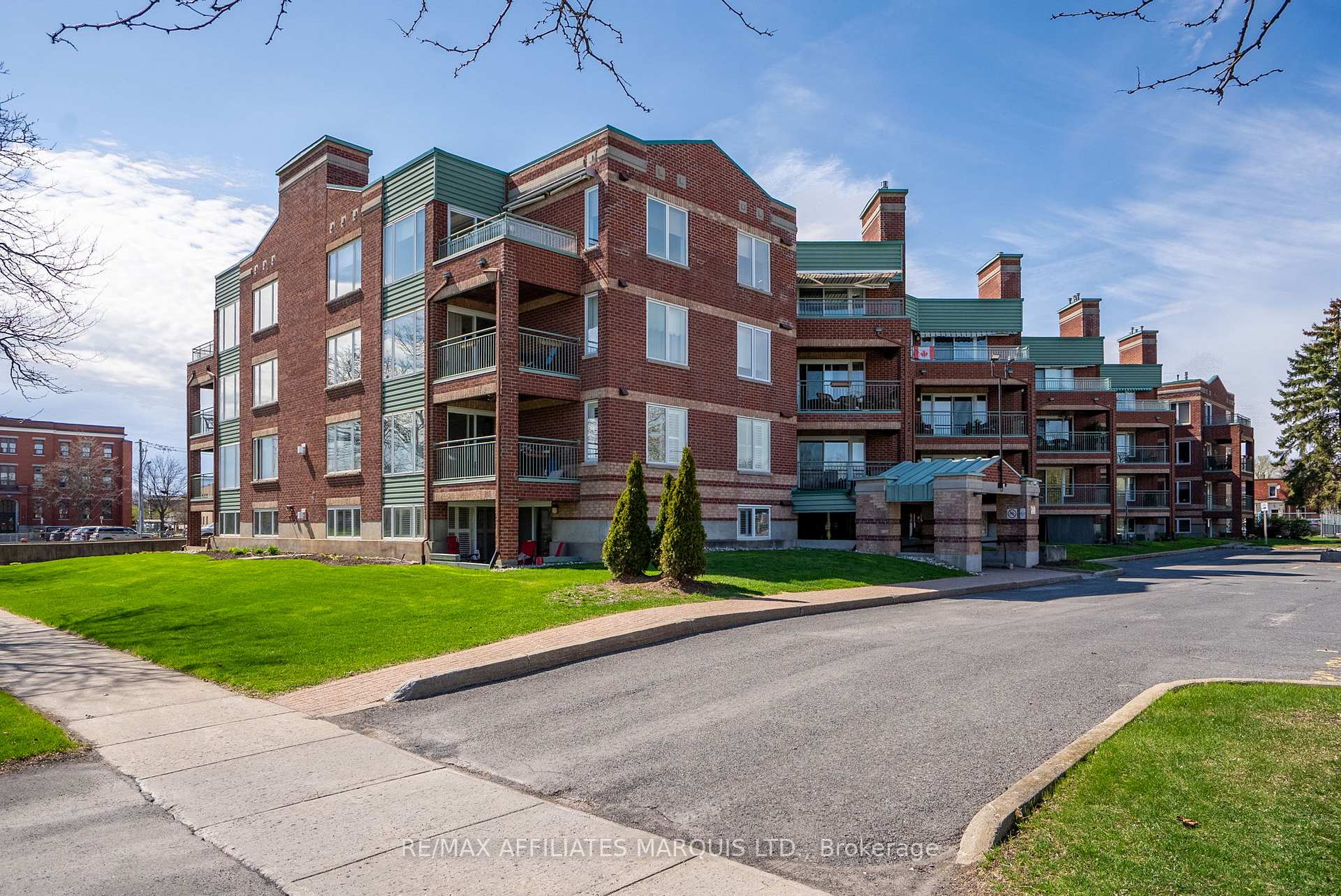 Photo 1 of Unit 108, 121 Water Street W, Cornwall — HOMEH