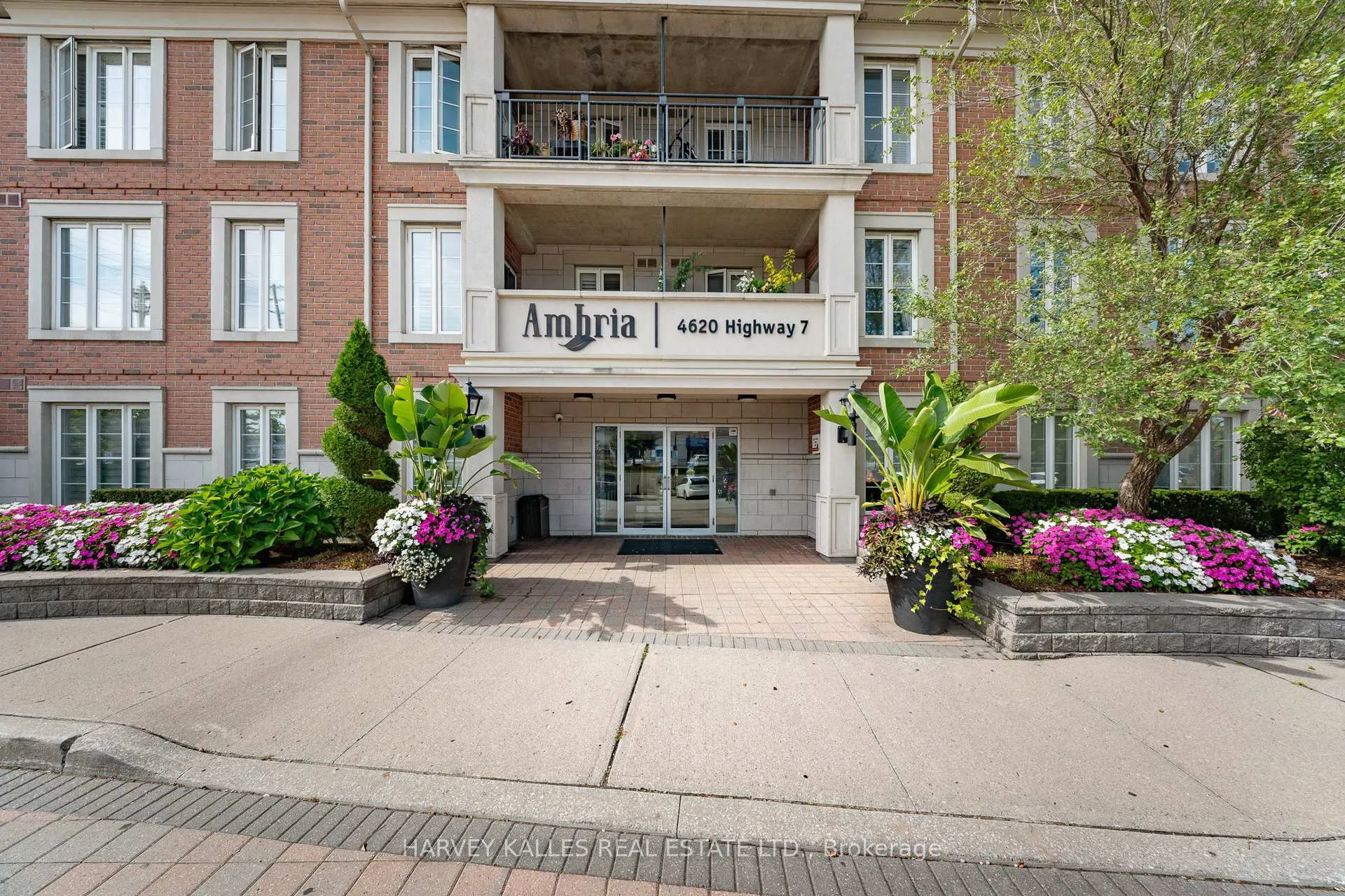 Photo 3 of Unit 405, 4620 Highway 7, Vaughan, East Woodbridge — HOMEH