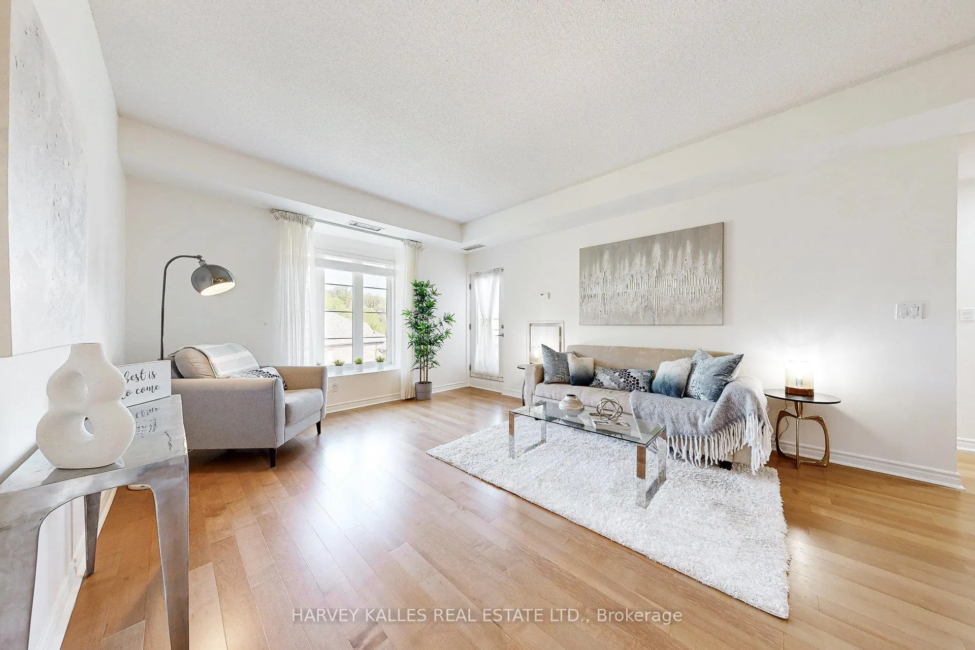 Photo 16 of Unit 405, 4620 Highway 7, Vaughan, East Woodbridge — HOMEH