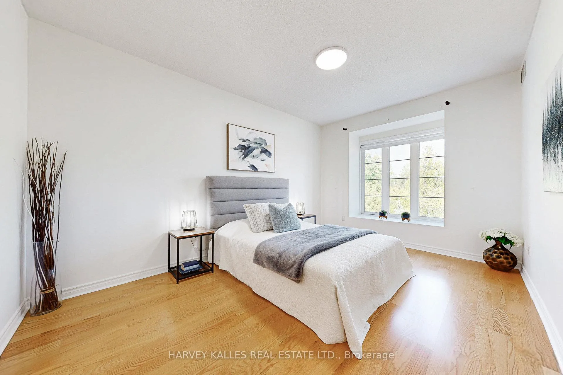 Photo 22 of Unit 405, 4620 Highway 7, Vaughan, East Woodbridge — HOMEH