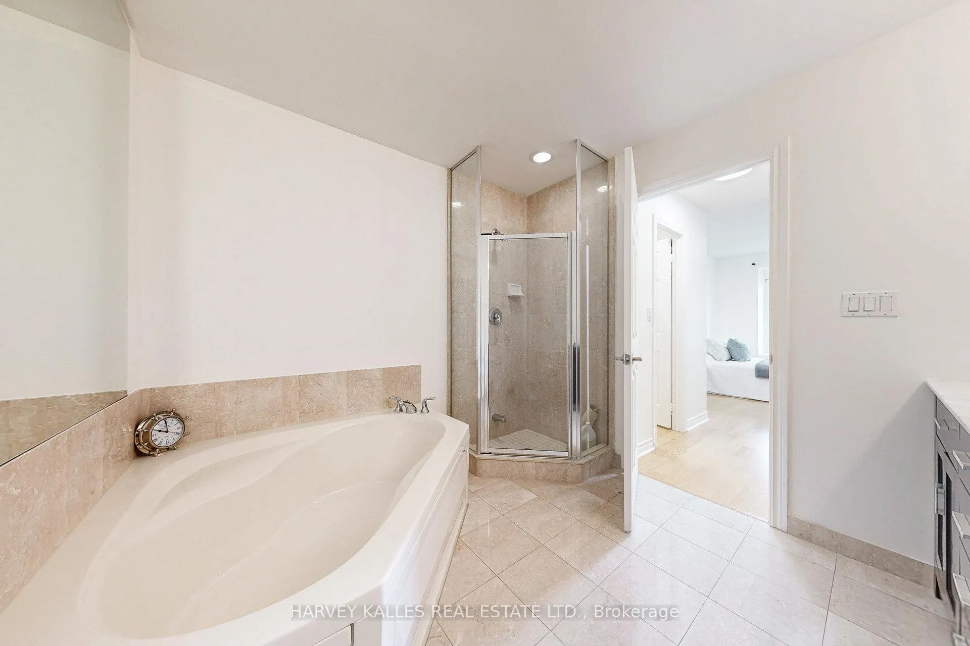Photo 28 of Unit 405, 4620 Highway 7, Vaughan, East Woodbridge — HOMEH