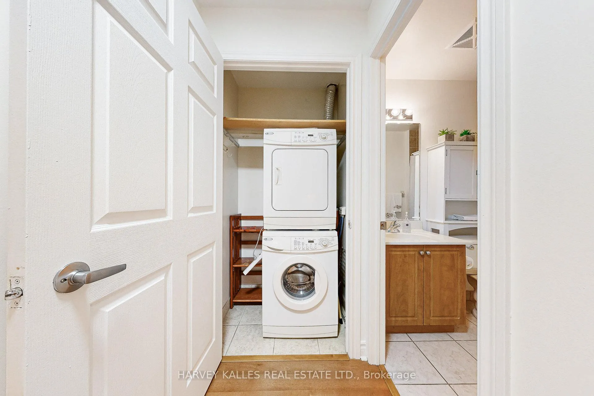 Photo 33 of Unit 405, 4620 Highway 7, Vaughan, East Woodbridge — HOMEH