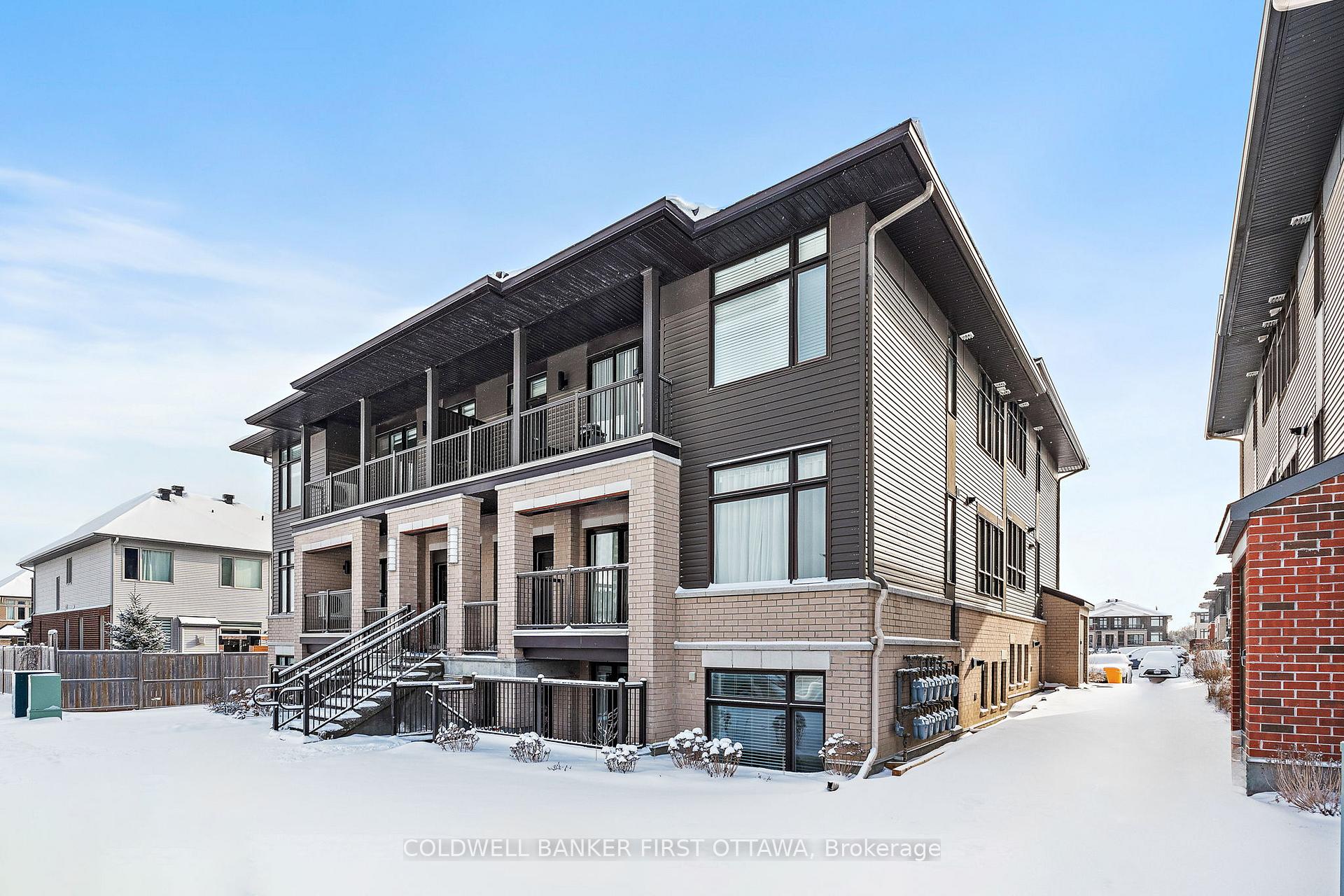 Photo 3 of Unit F, 365 Haliburton Heights, Ottawa, Kanata - Emerald Meadows/Trailwest — HOMEH