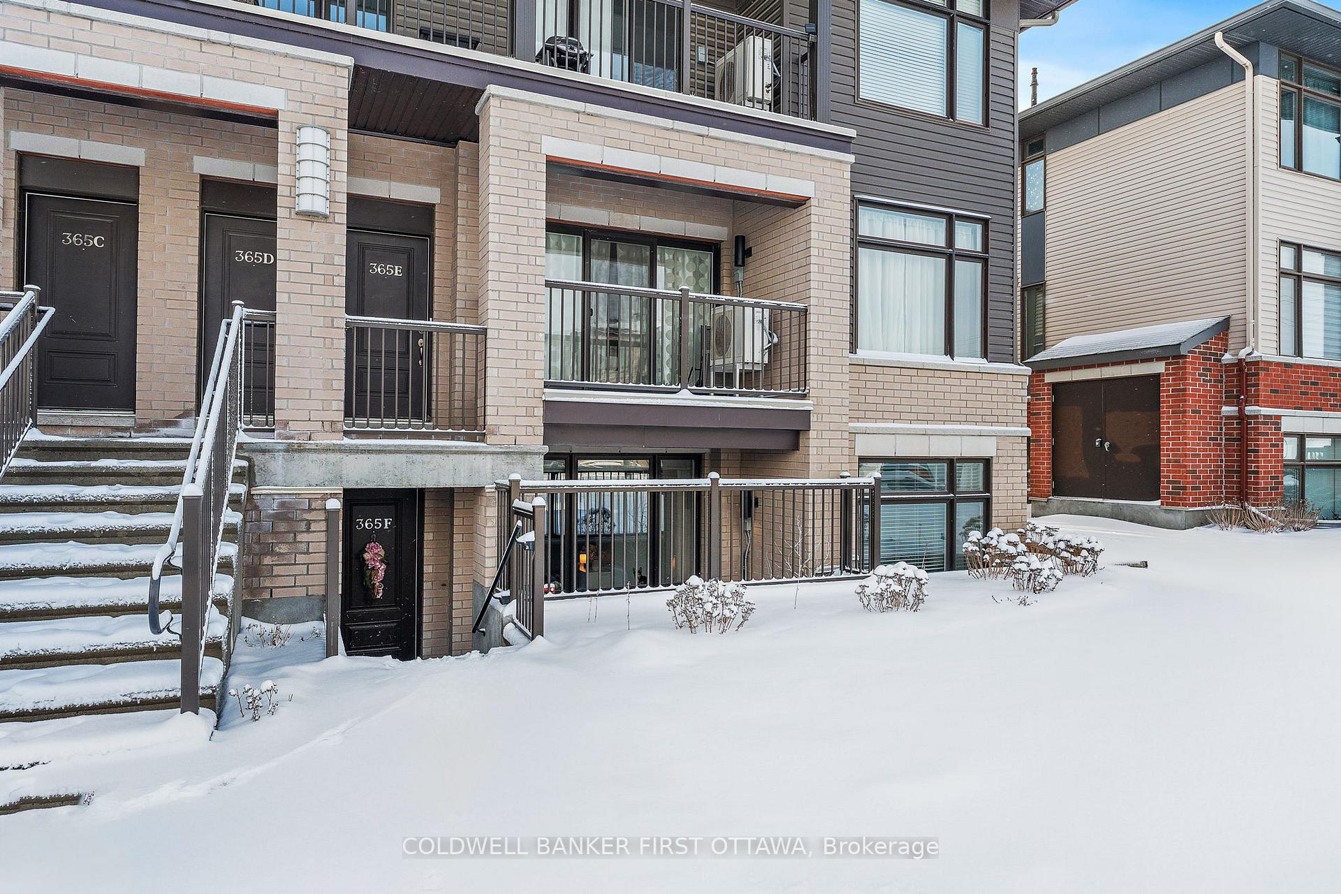 Photo 4 of Unit F, 365 Haliburton Heights, Ottawa, Kanata - Emerald Meadows/Trailwest — HOMEH