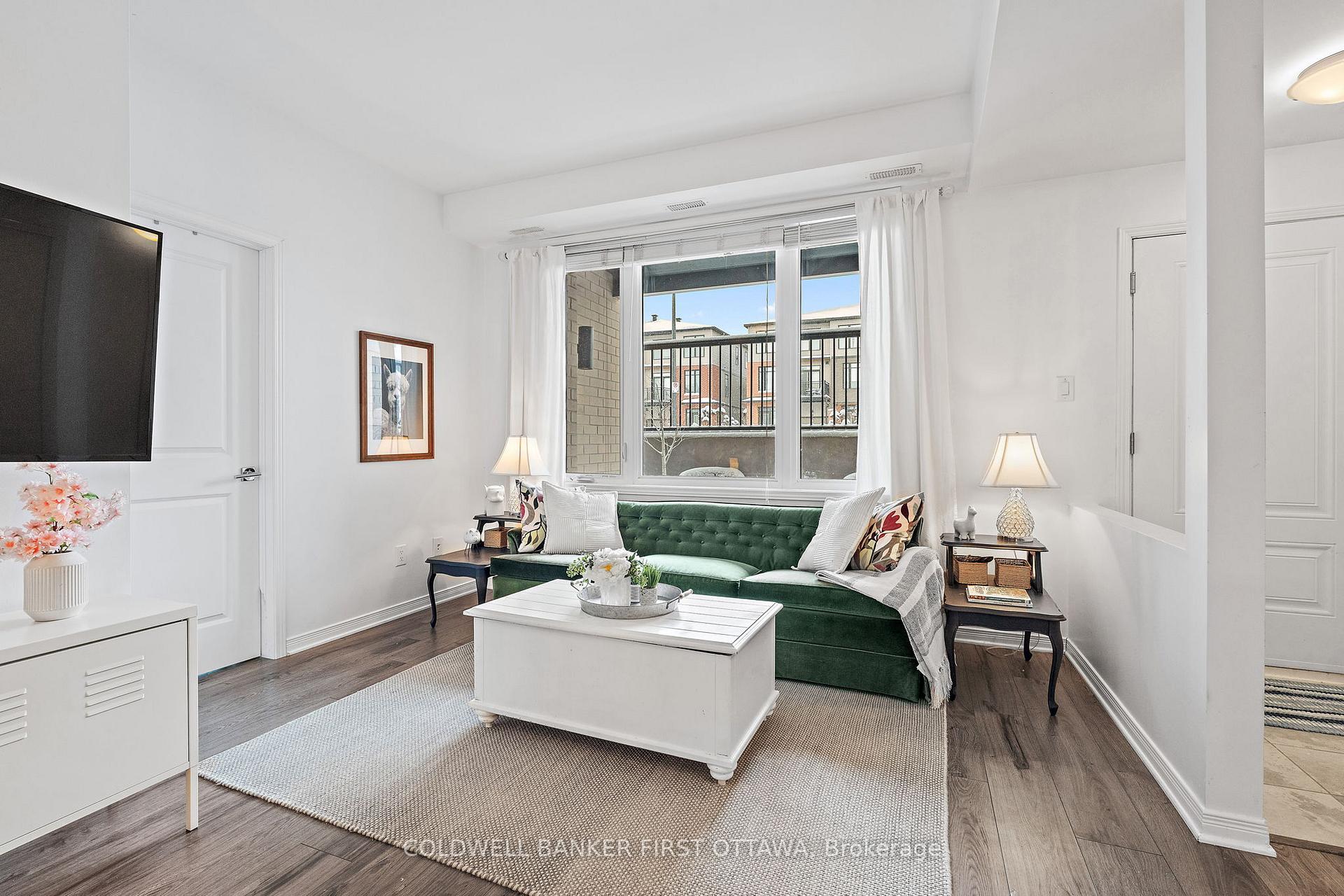 Photo 18 of Unit F, 365 Haliburton Heights, Ottawa, Kanata - Emerald Meadows/Trailwest — HOMEH
