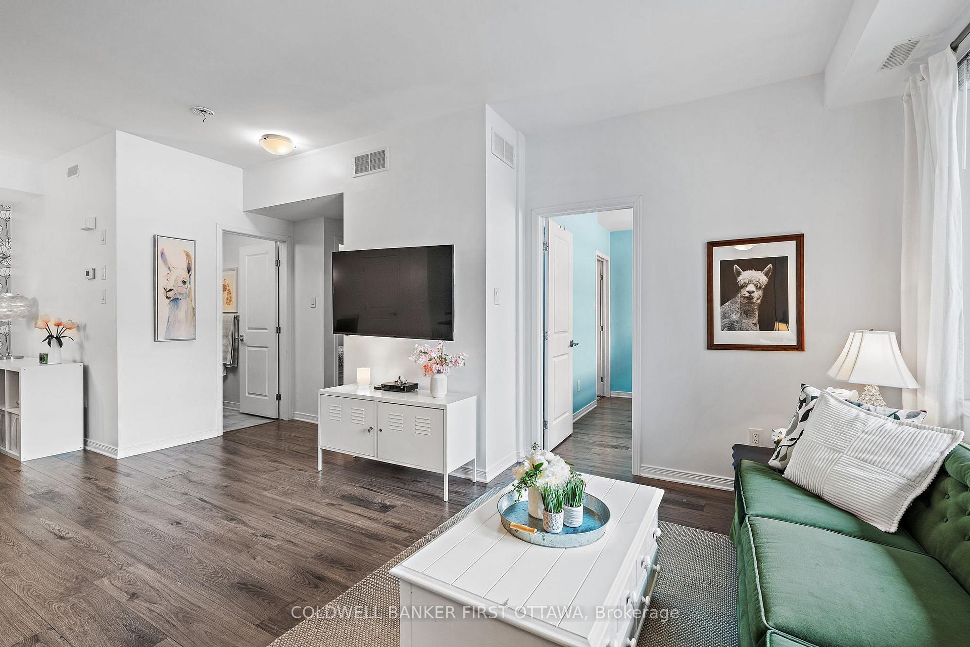 Photo 21 of Unit F, 365 Haliburton Heights, Ottawa, Kanata - Emerald Meadows/Trailwest — HOMEH