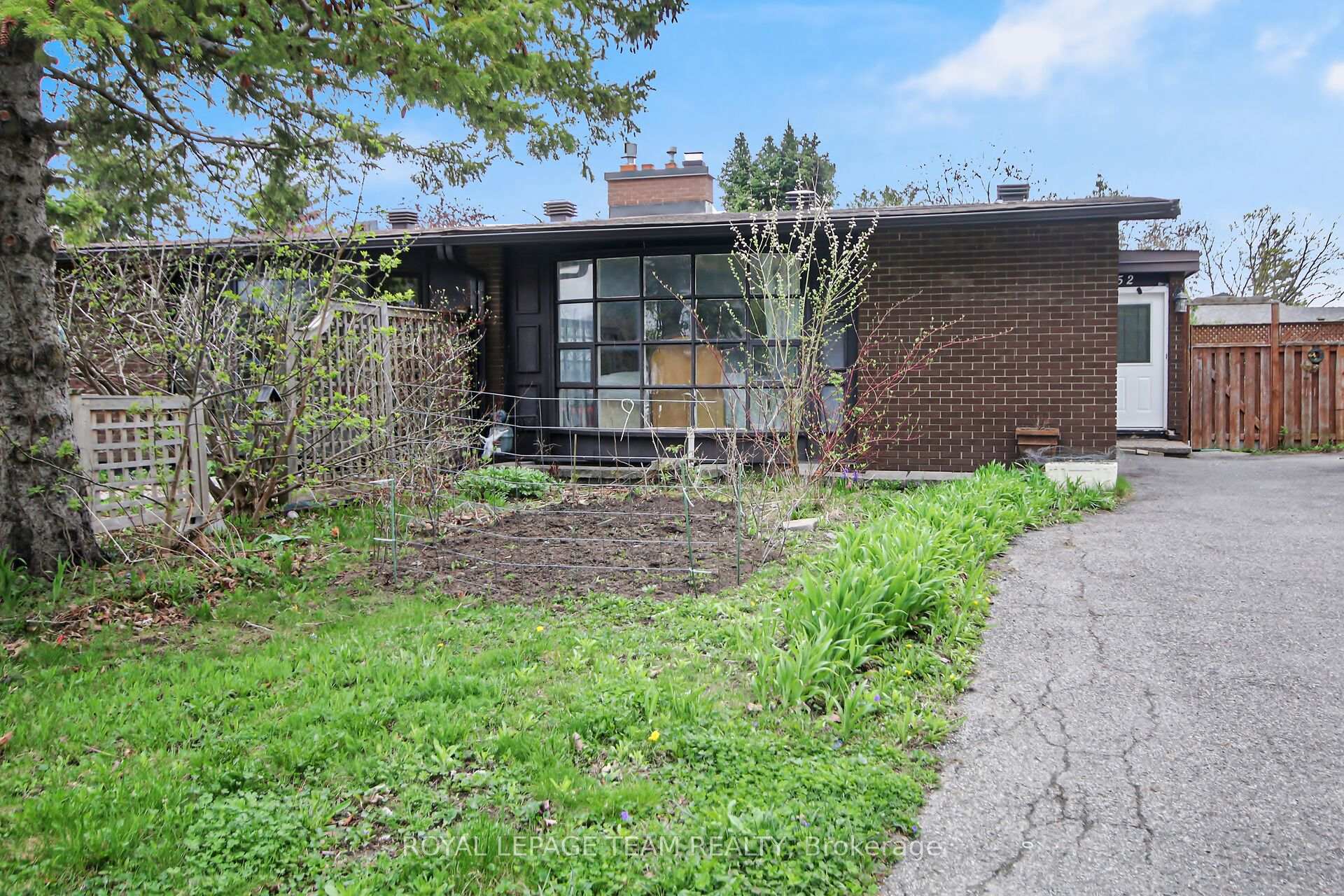 Front of 52 Bowhill Avenue