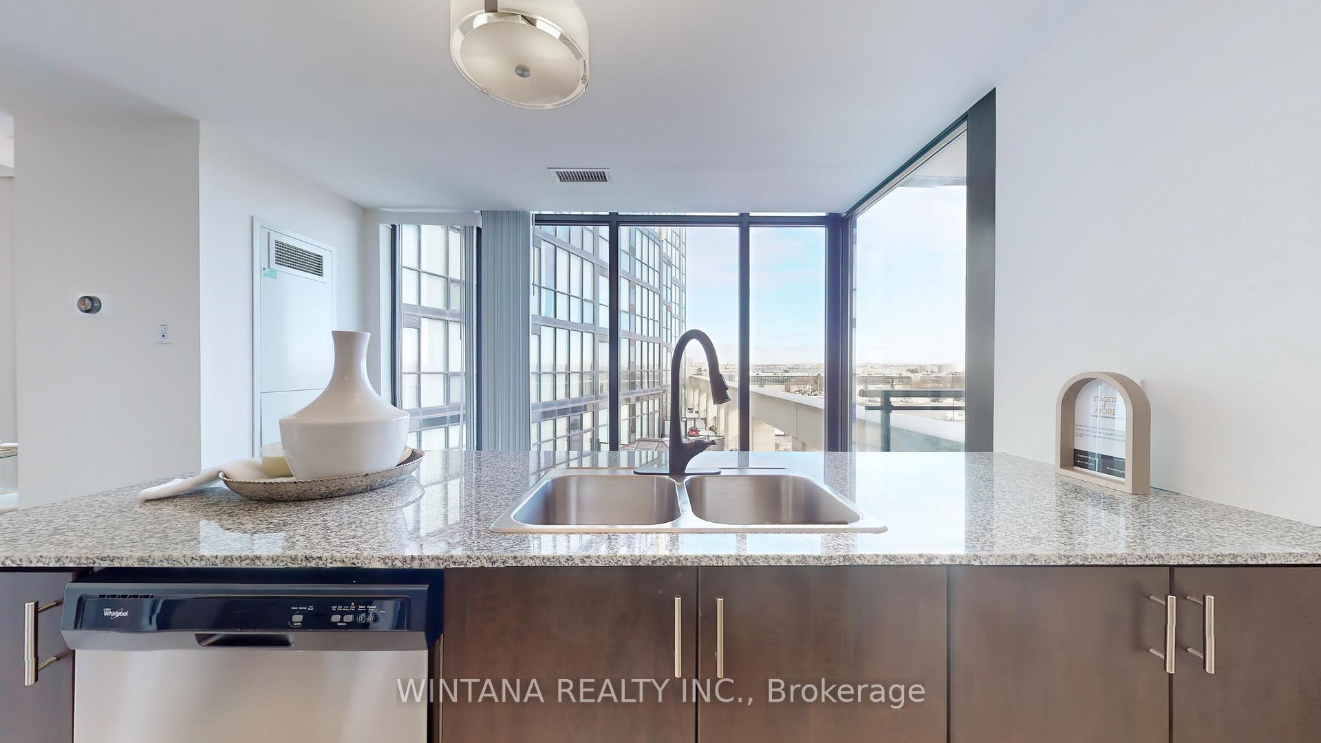 Photo 11 of Unit 305, 2900 Highway No. 7 Road W, Vaughan, Concord — HOMEH