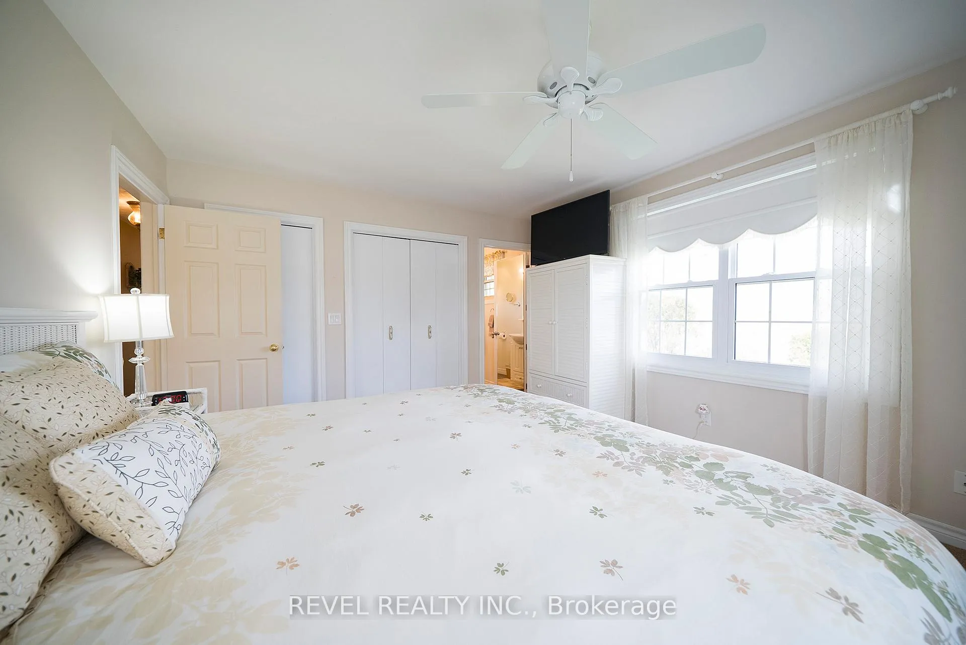 Photo 23 of 54 Bee Street, Norfolk, Booth's Harbour — HOMEH