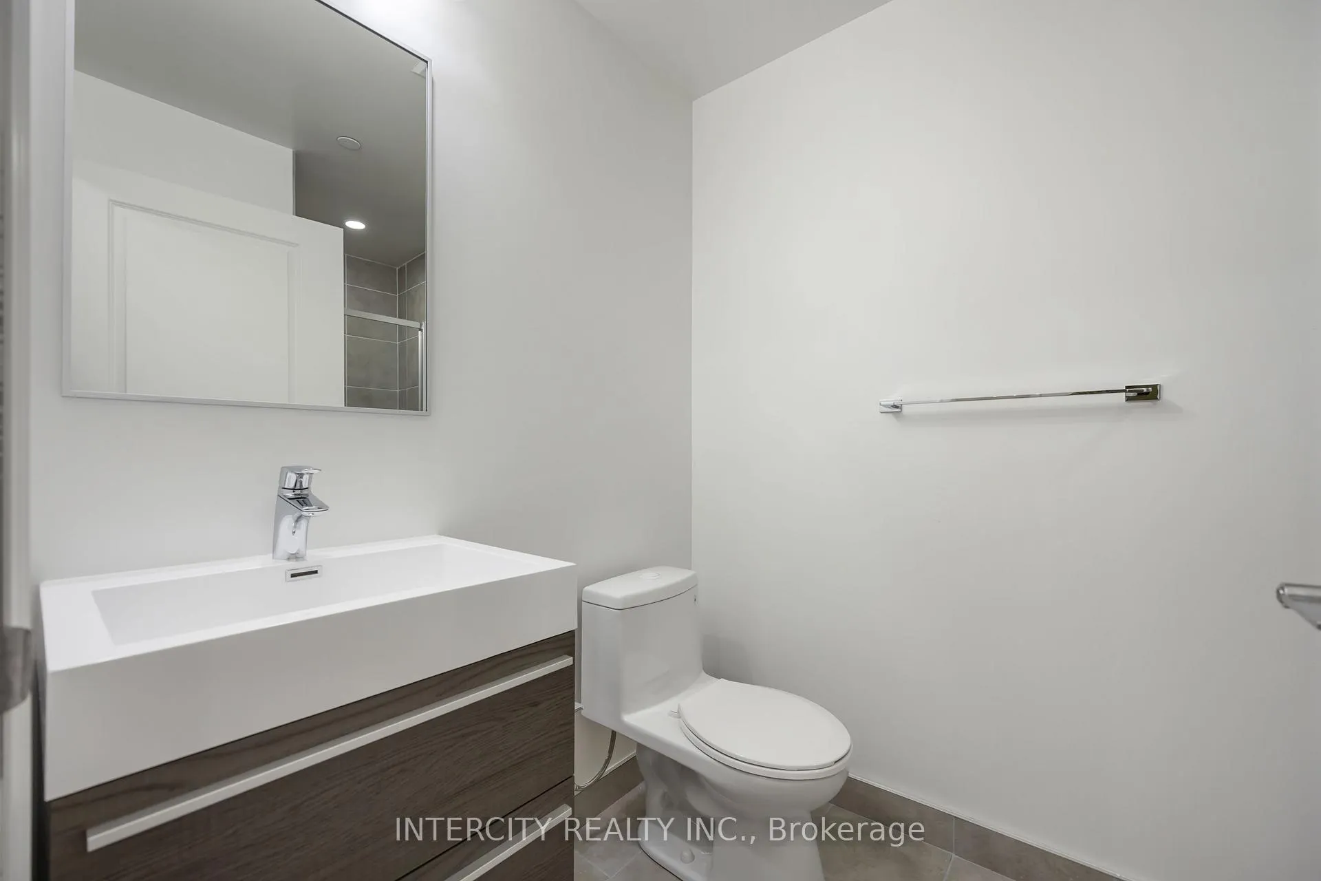 Photo 13 of Unit 802, 10 Rouge Valley Drive, Markham, Unionville — HOMEH