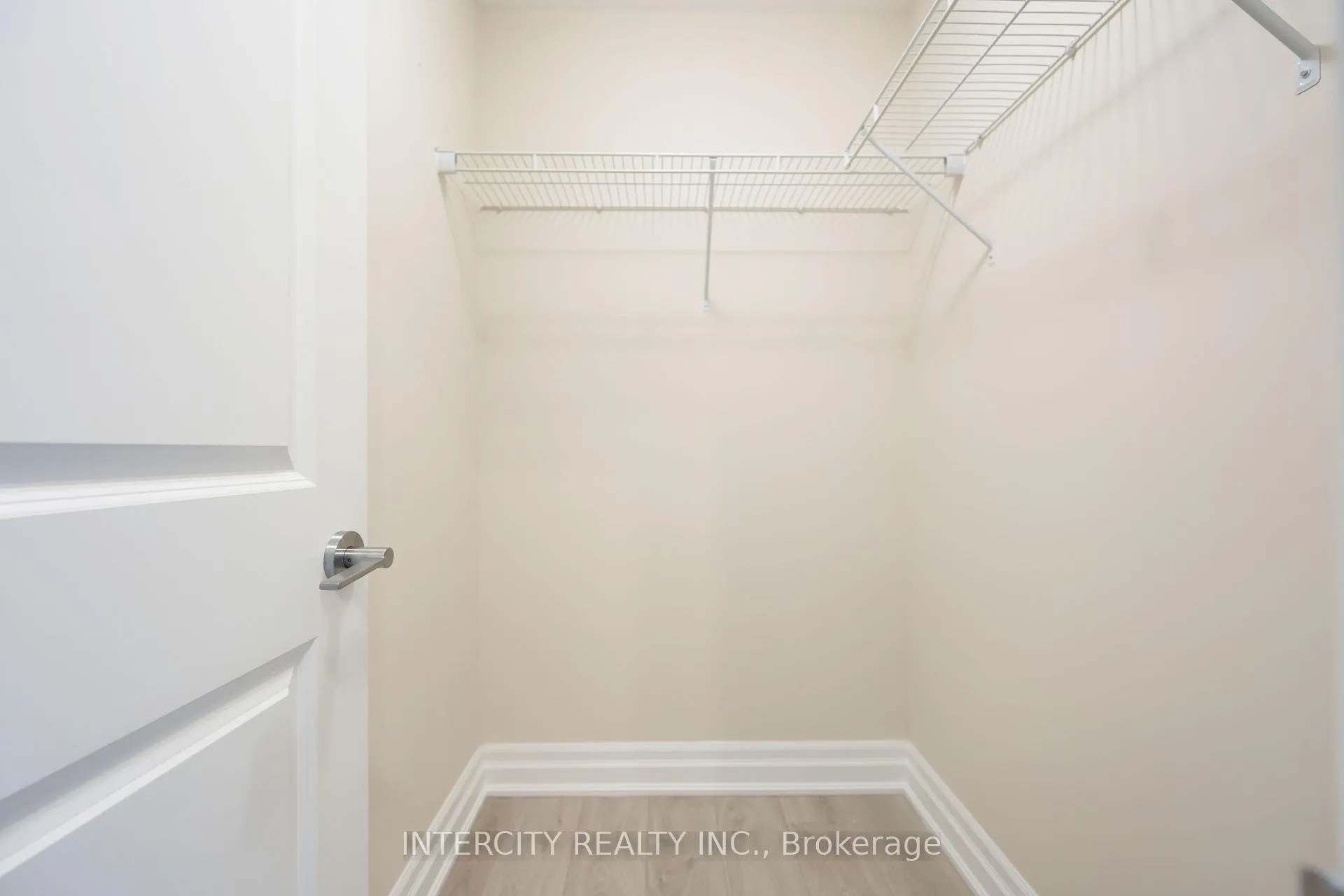 Photo 18 of Unit 802, 10 Rouge Valley Drive, Markham, Unionville — HOMEH