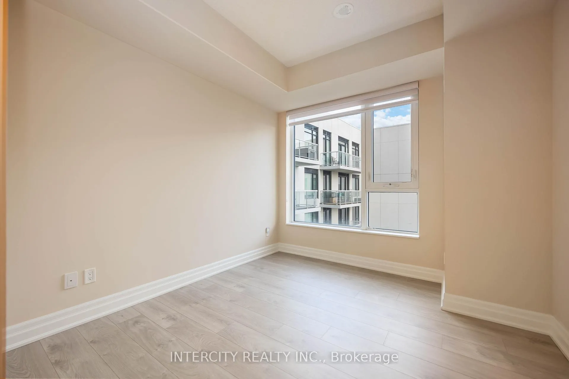 Photo 19 of Unit 802, 10 Rouge Valley Drive, Markham, Unionville — HOMEH