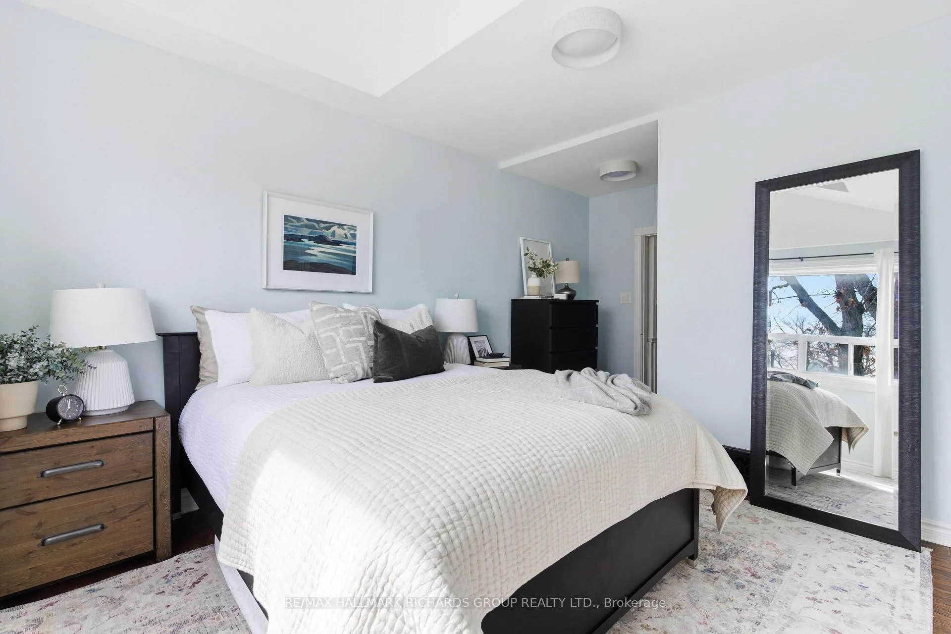 Photo 11 of 32 Costain Avenue, Toronto, East End-Danforth — HOMEH