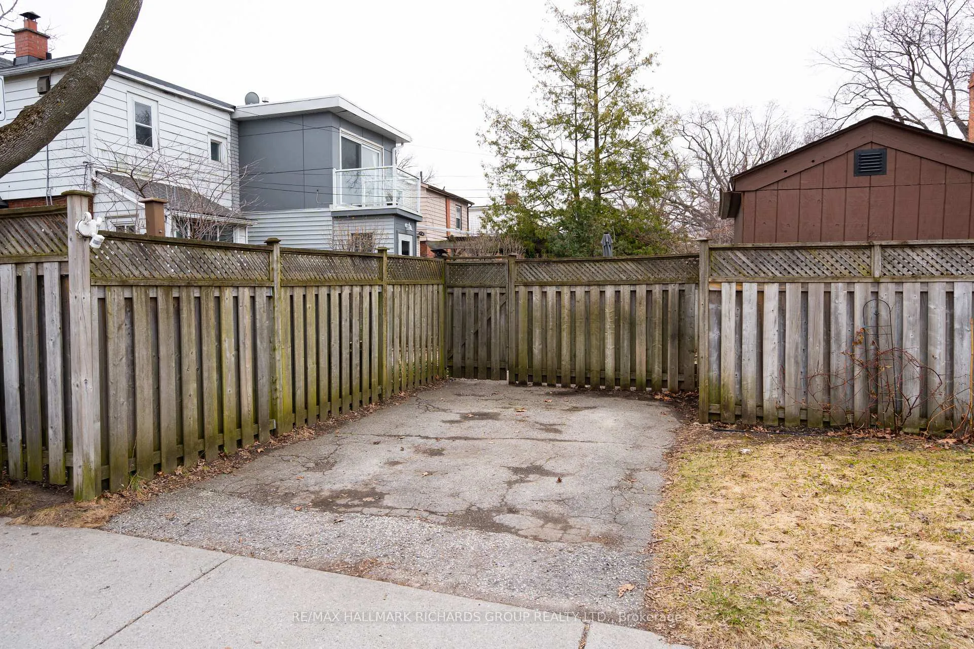 Photo 26 of 32 Costain Avenue, Toronto, East End-Danforth — HOMEH