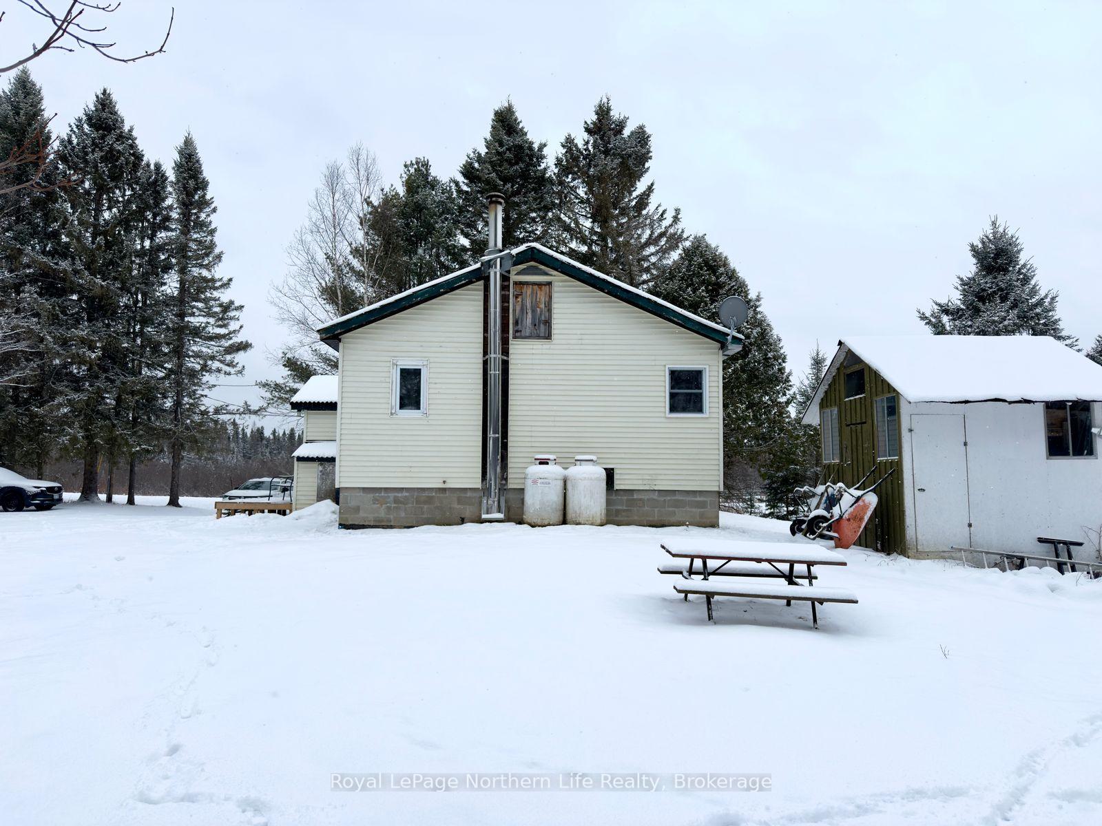 Photo 2 of 3486 Memorial Park Drive, Chisholm — HOMEH