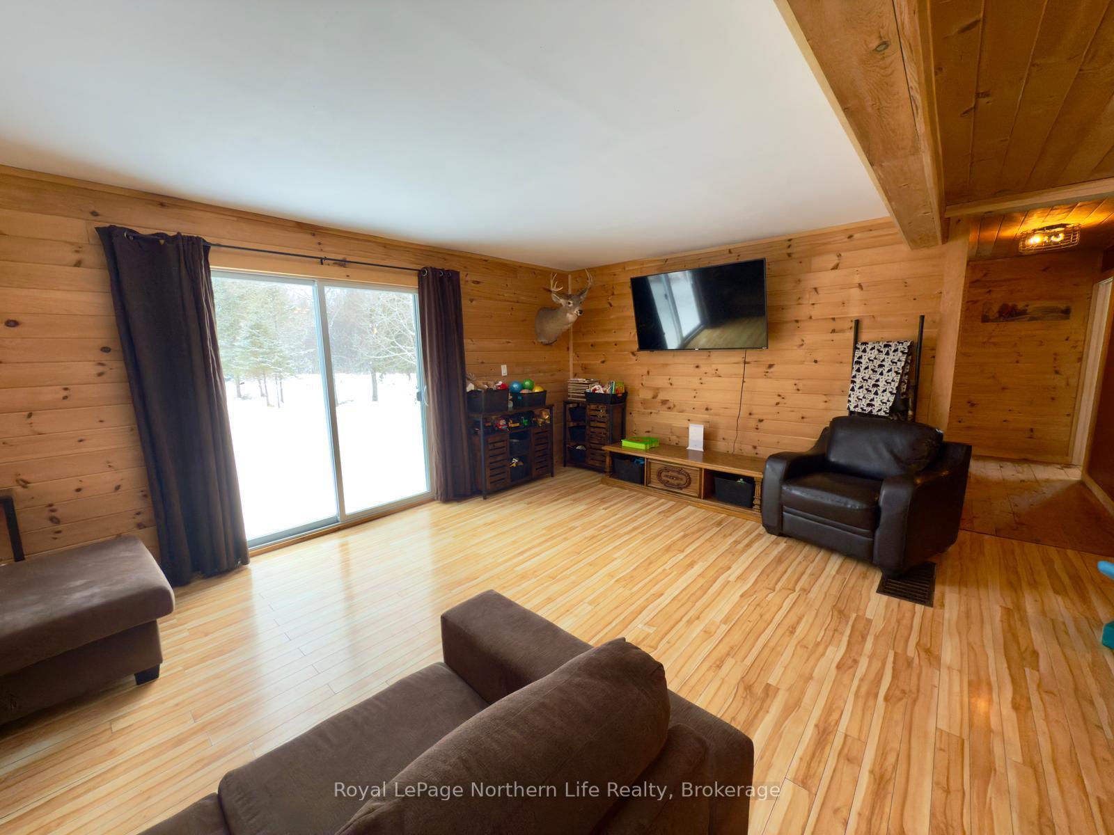 Photo 6 of 3486 Memorial Park Drive, Chisholm — HOMEH