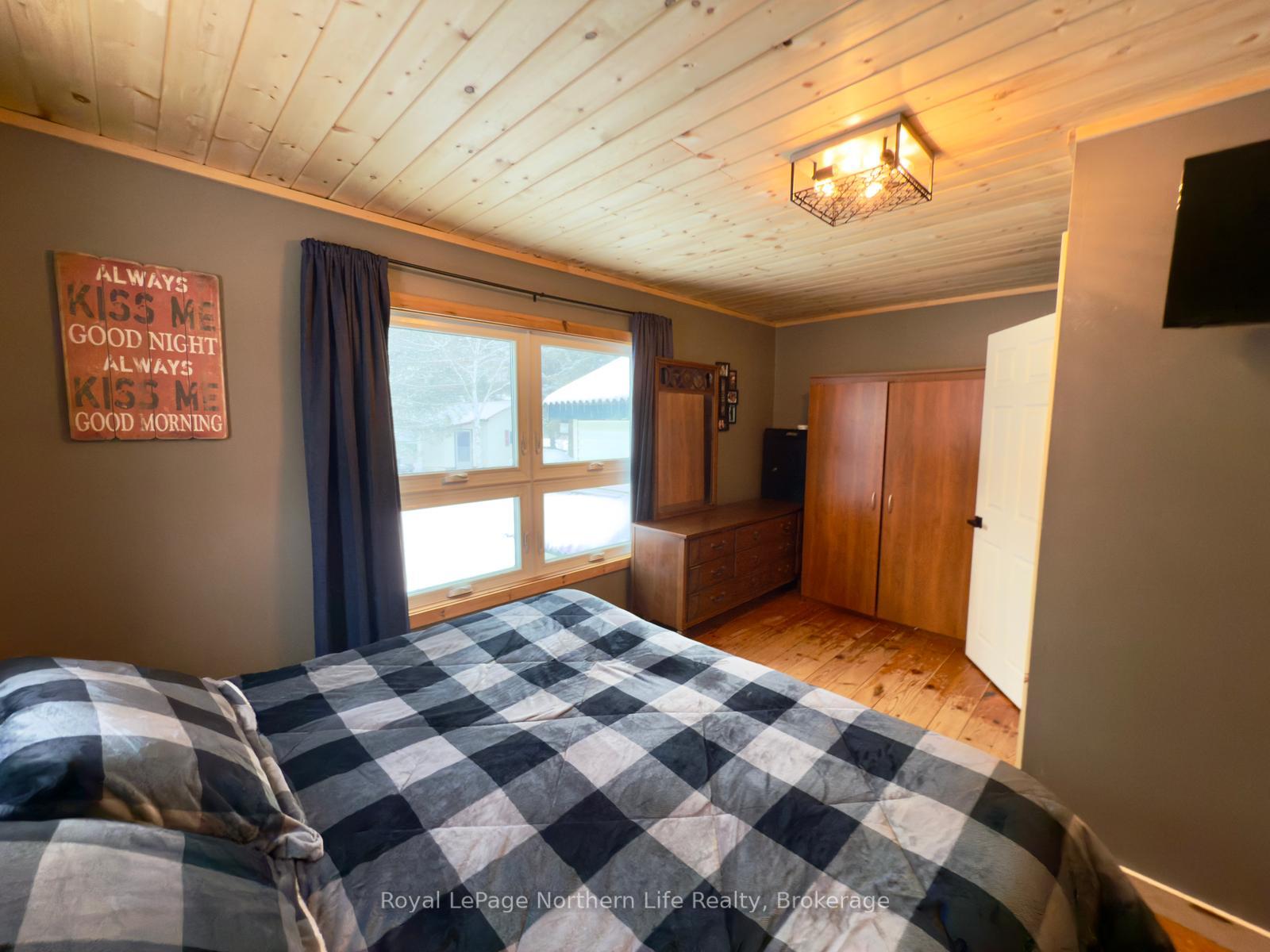 Photo 20 of 3486 Memorial Park Drive, Chisholm — HOMEH
