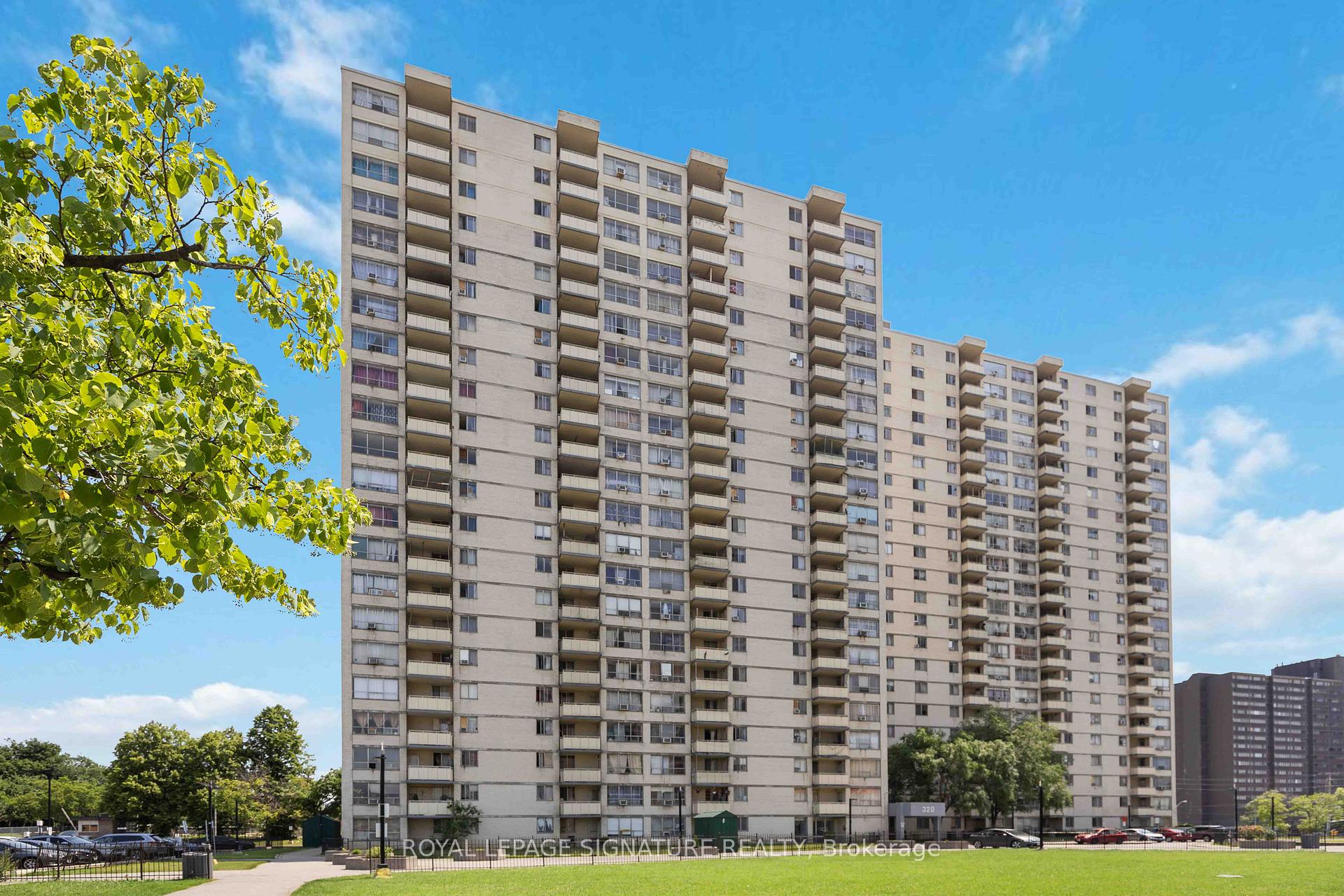 Front of Unit 2315, 320 Dixon Road