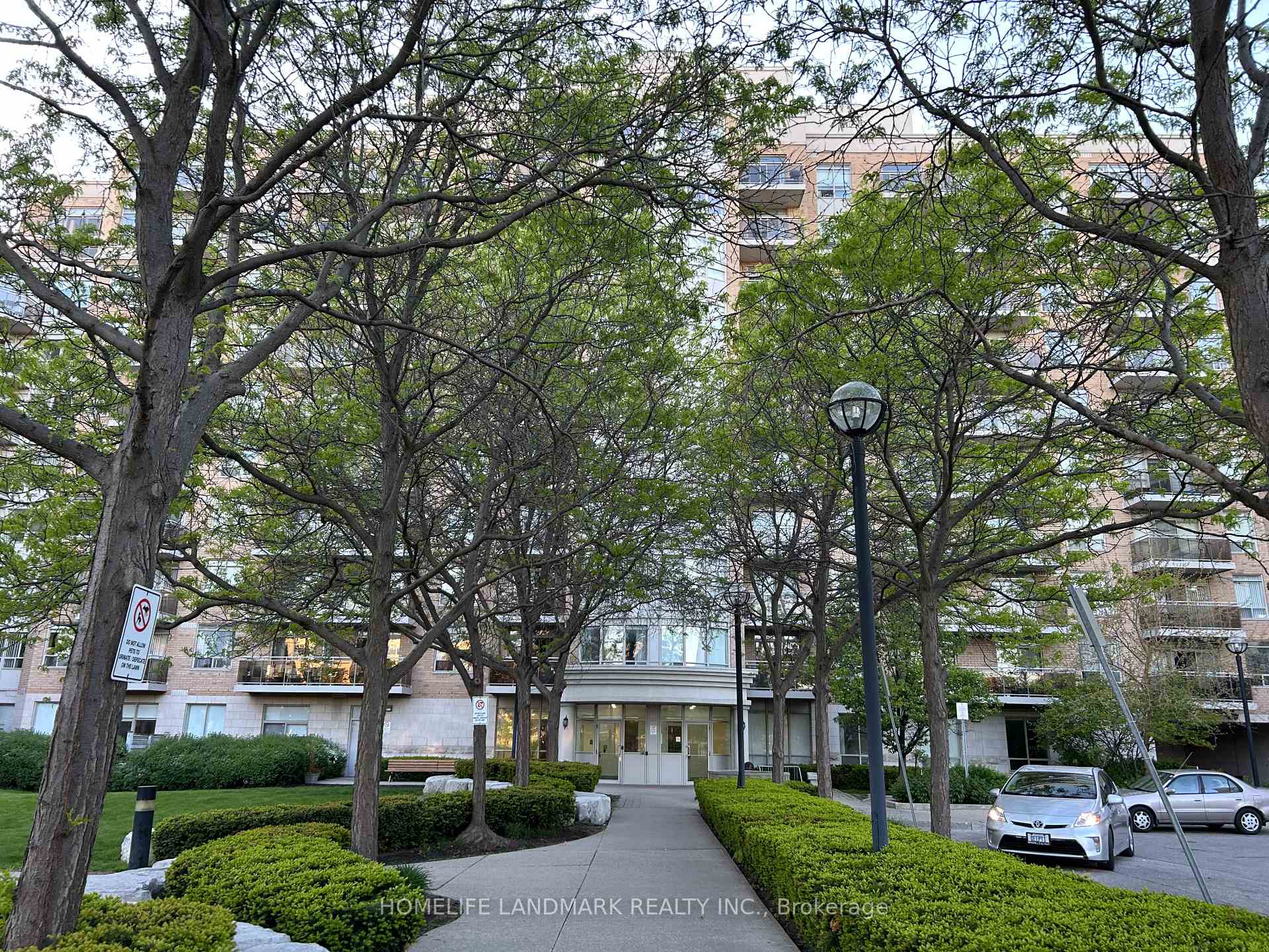 Photo 4 of Unit 314, 650 Lawrence Avenue W, Toronto, Englemount-Lawrence — HOMEH