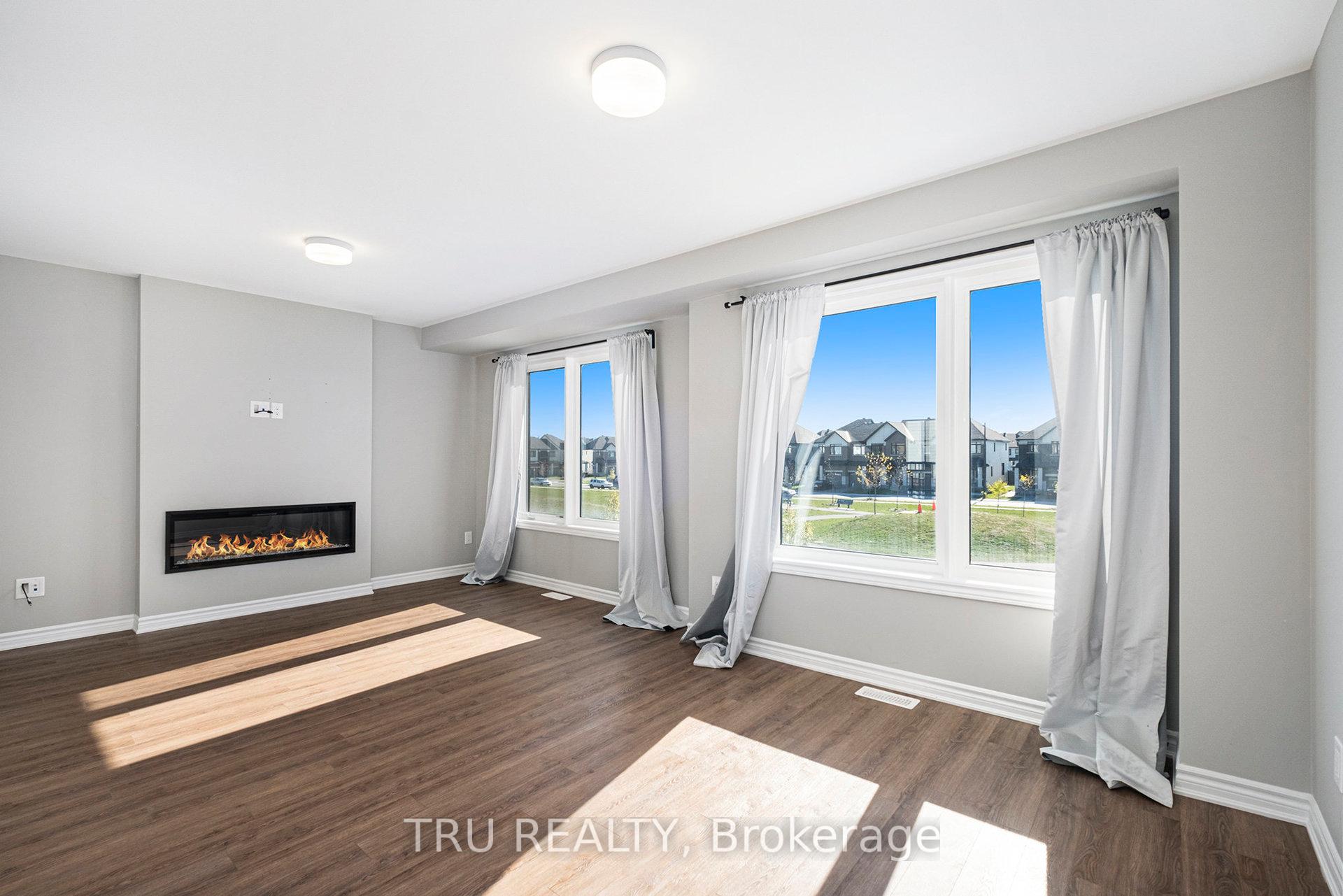 Photo 12 of 92 Kyanite Lane, Ottawa, Barrhaven - Heritage Park — HOMEH