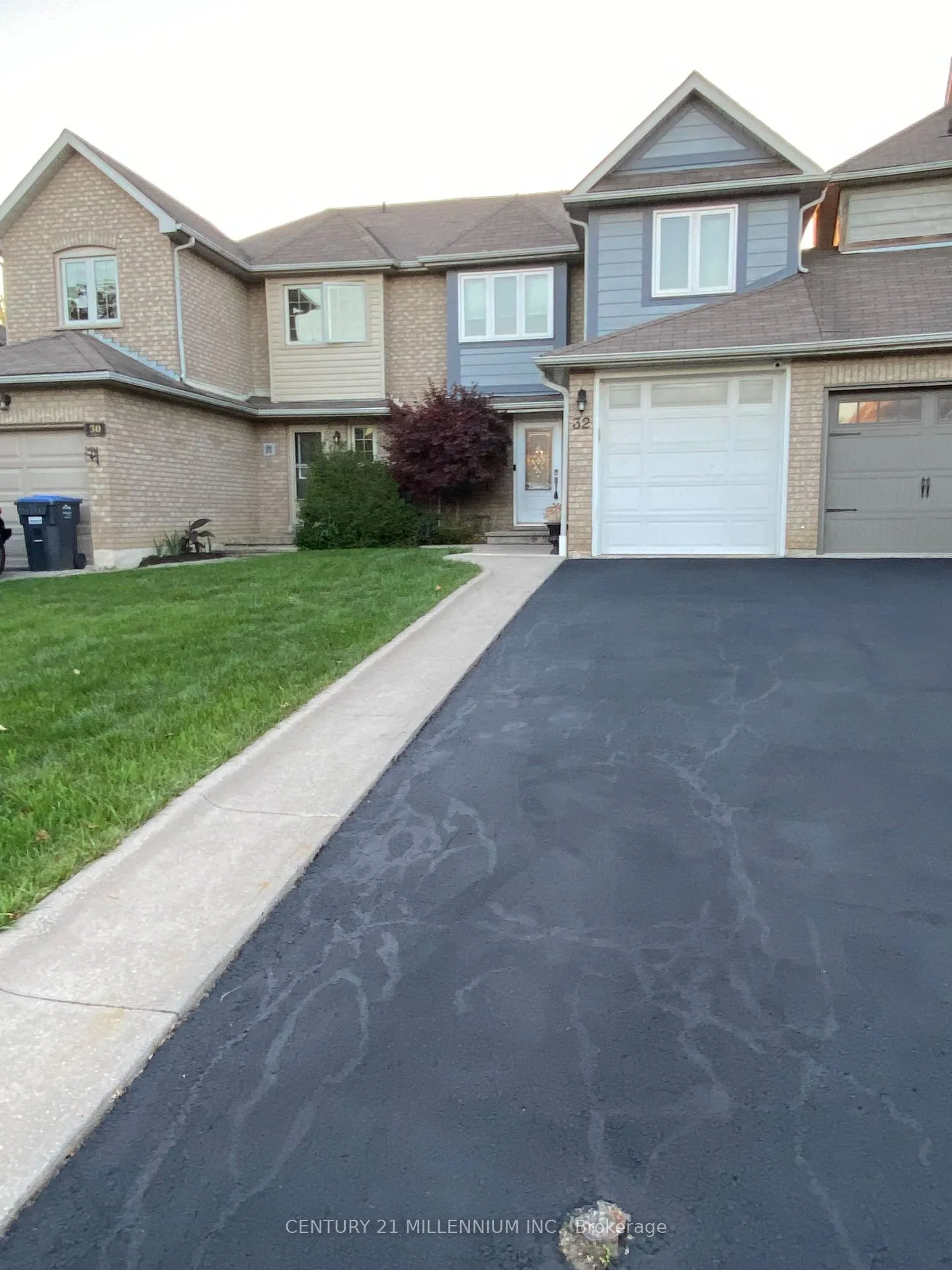 Photo 1 of 32 Gardenia Way, Caledon, Rural Caledon — HOMEH