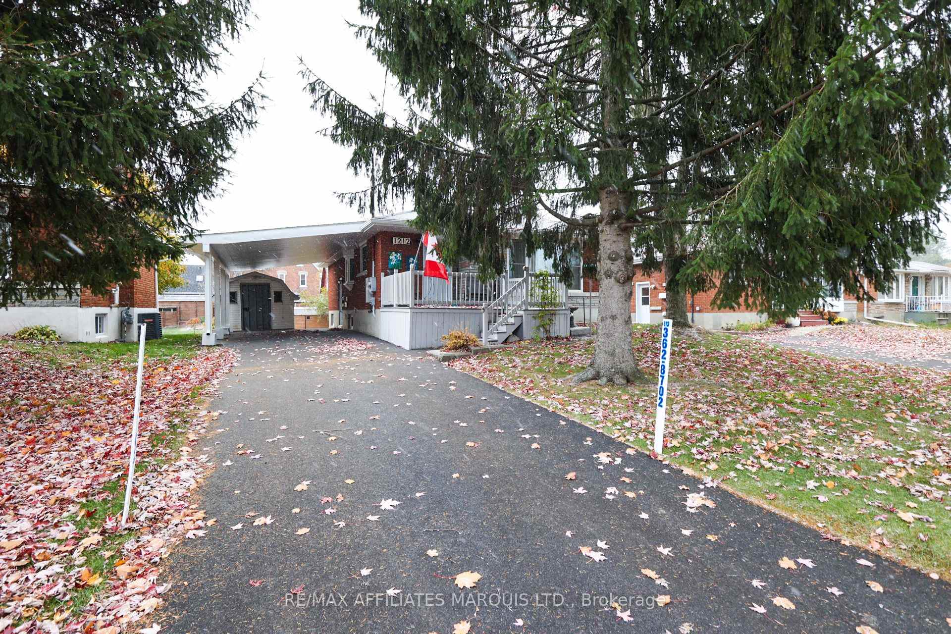 Photo 2 of 1212 Osborne Avenue, Cornwall — HOMEH