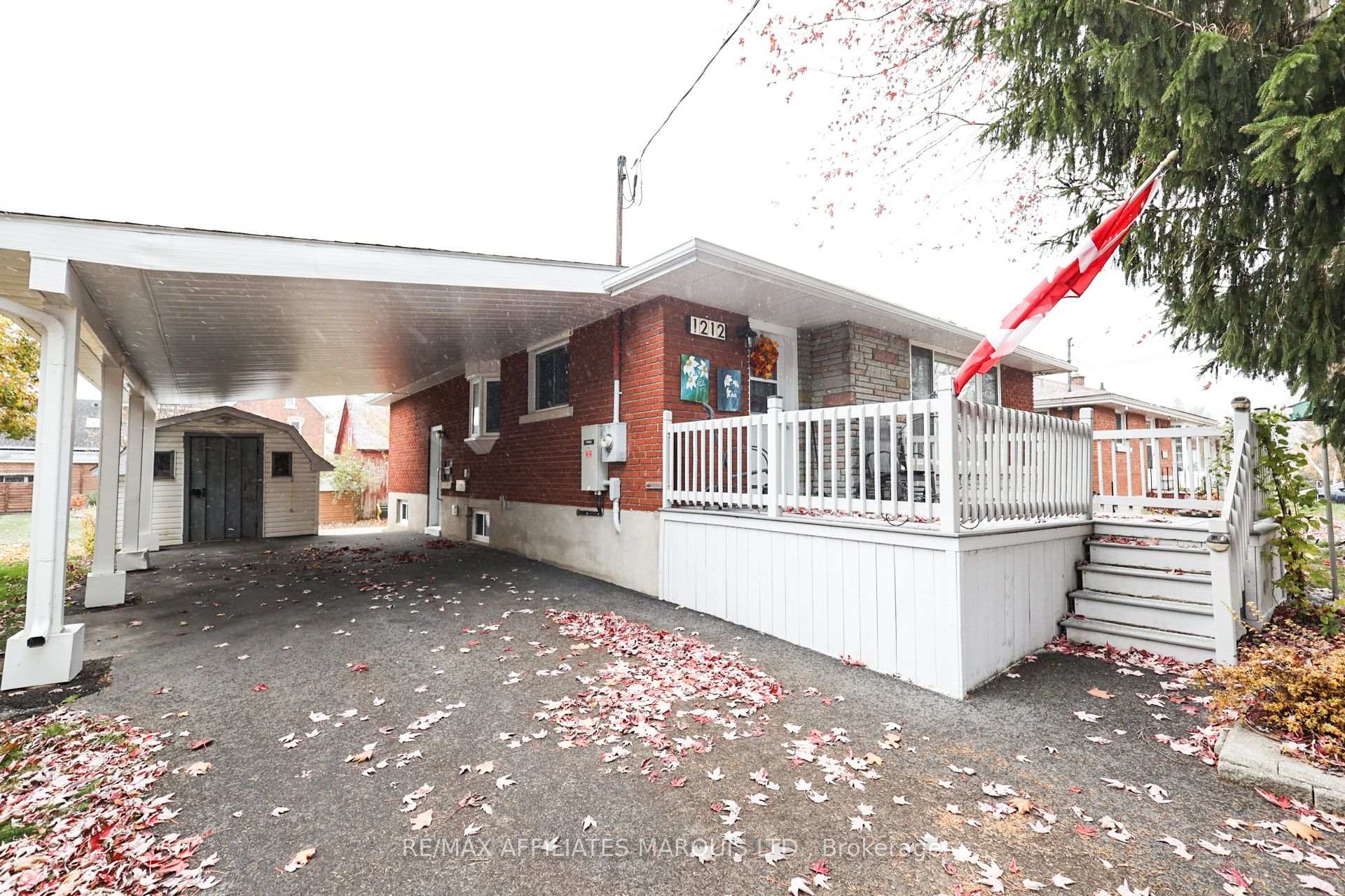 Photo 3 of 1212 Osborne Avenue, Cornwall — HOMEH