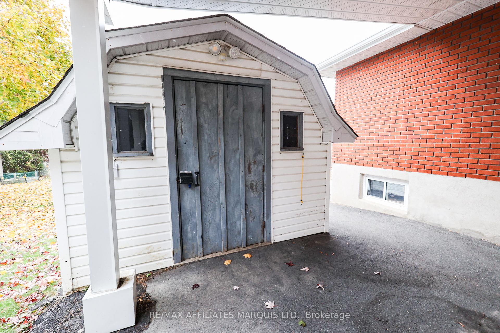 Photo 4 of 1212 Osborne Avenue, Cornwall — HOMEH