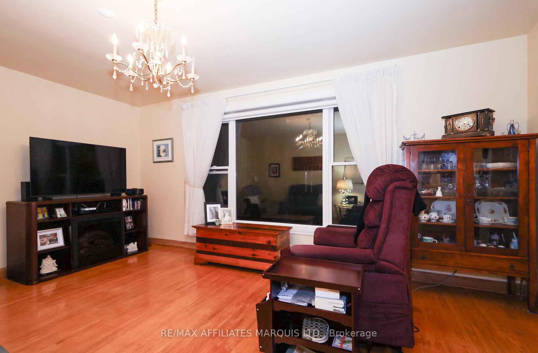 Photo 17 of 1212 Osborne Avenue, Cornwall — HOMEH