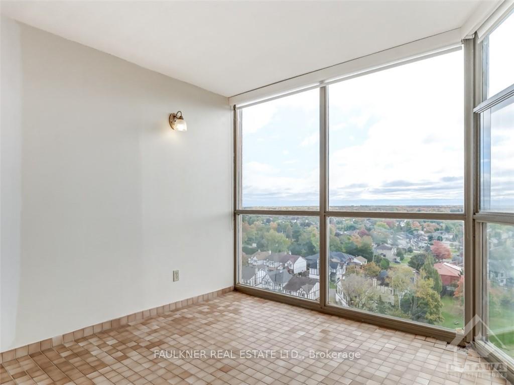 Photo 6 of Unit 1608, 2760 Carousel Crescent, Ottawa, Emerald Woods/Sawmill Creek — HOMEH