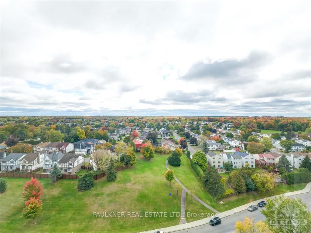 Photo 7 of Unit 1608, 2760 Carousel Crescent, Ottawa, Emerald Woods/Sawmill Creek — HOMEH