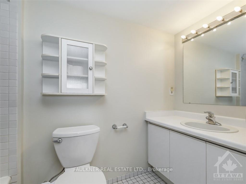Photo 14 of Unit 1608, 2760 Carousel Crescent, Ottawa, Emerald Woods/Sawmill Creek — HOMEH