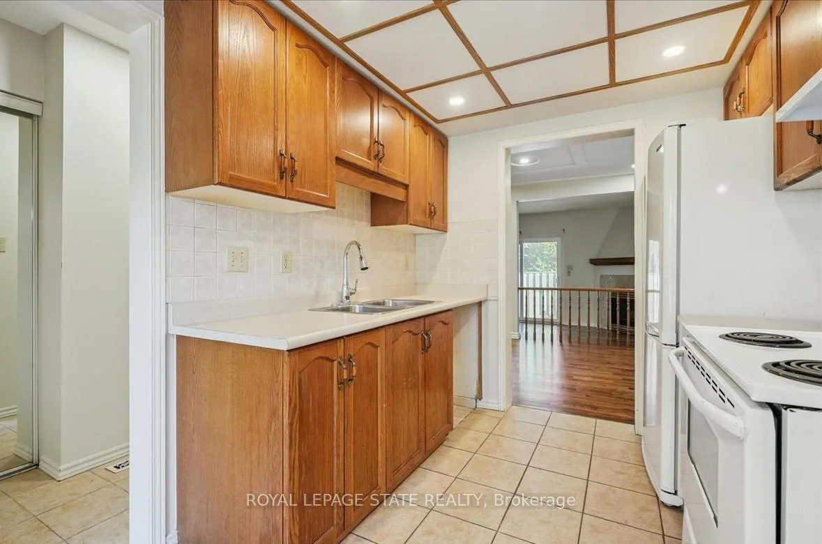 Photo 18 of Unit 33, 503 Highway 8, Hamilton, Stoney Creek — HOMEH