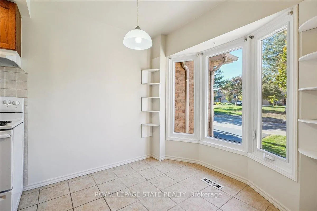 Photo 19 of Unit 33, 503 Highway 8, Hamilton, Stoney Creek — HOMEH