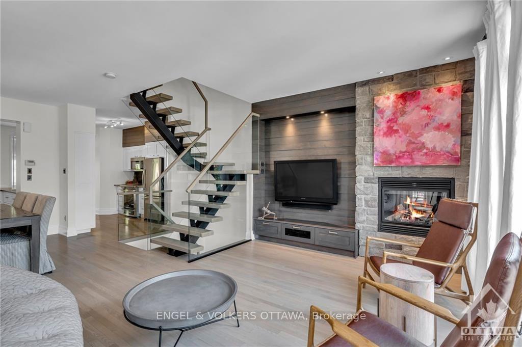 Photo 4 of 100 Tay Street, Ottawa, Westboro West — HOMEH
