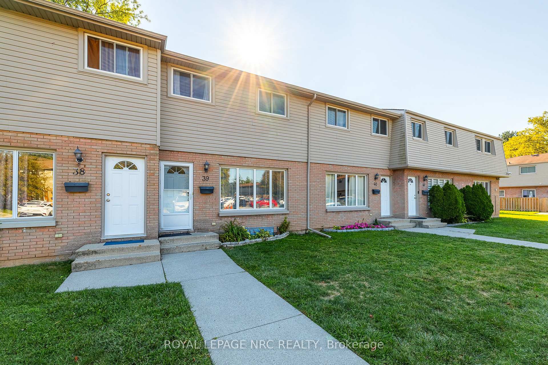 Front of Unit 39, 4215 Meadowvale Drive