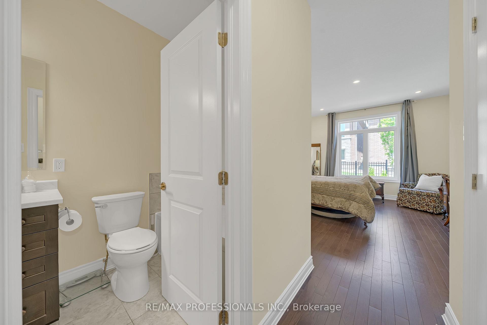 Photo 19 of 17 Assunta Garden, New Tecumseth, Rural New Tecumseth — HOMEH