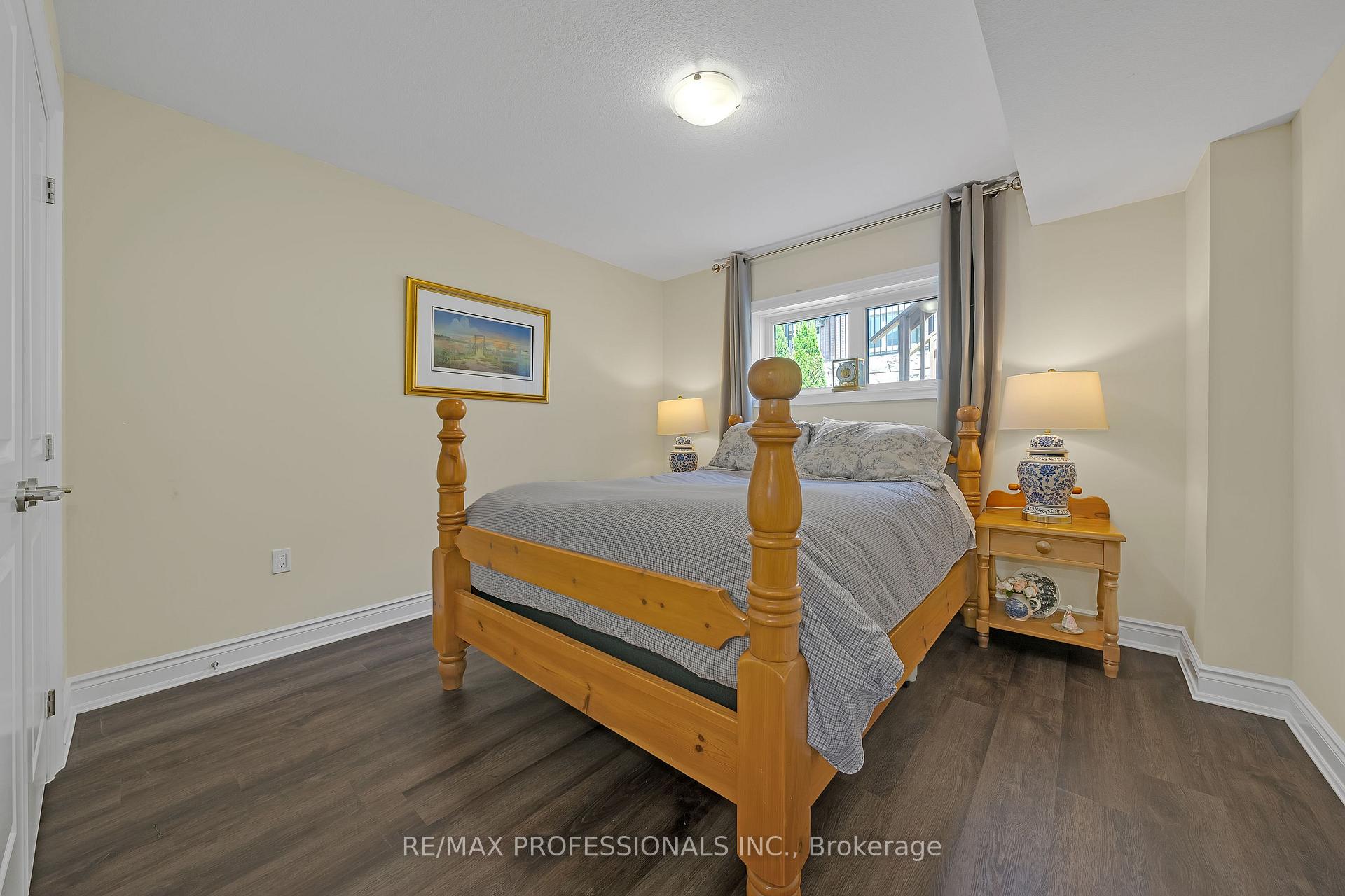 Photo 29 of 17 Assunta Garden, New Tecumseth, Rural New Tecumseth — HOMEH