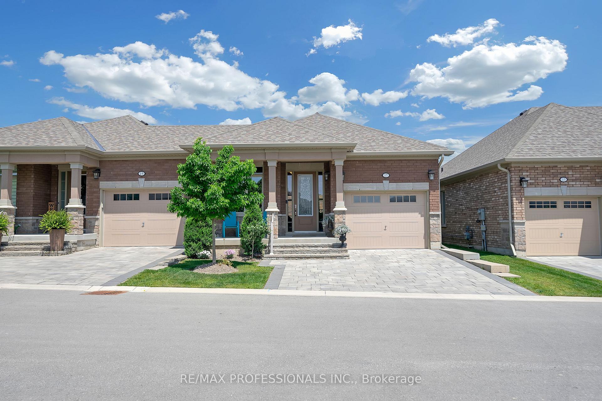 Photo 33 of 17 Assunta Garden, New Tecumseth, Rural New Tecumseth — HOMEH