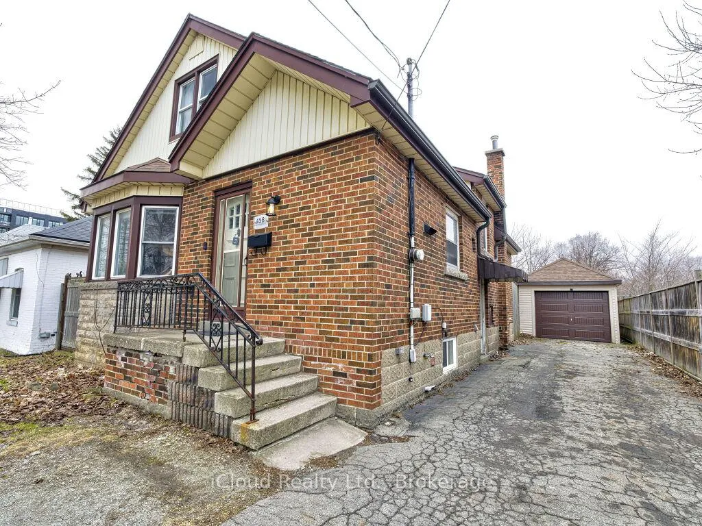 Photo 2 of 458 Upper Wellington Street, Hamilton, Centremount — HOMEH