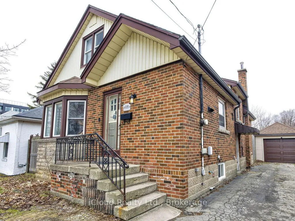 Photo 3 of 458 Upper Wellington Street, Hamilton, Centremount — HOMEH